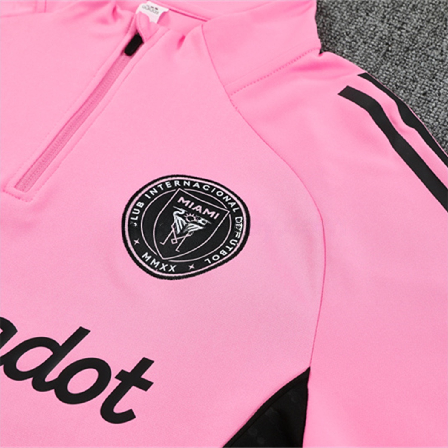 INT M.A.M 25-26 Long Sleeves Training with Black Sponsors Set - Pink Top & Black Pants - Unitedfutballjersey