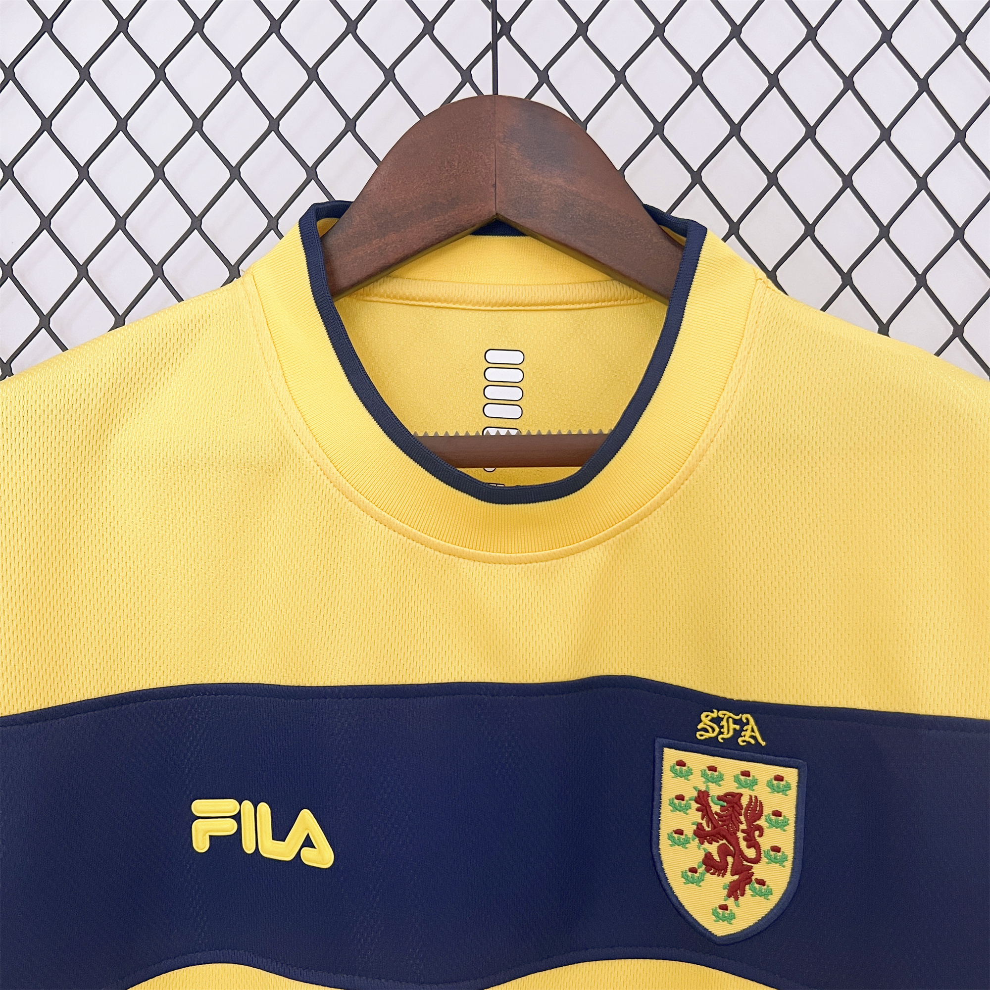 Retro S-c-o.t l.a-n.d 2002 Away Jersey - Unitedfutballjersey