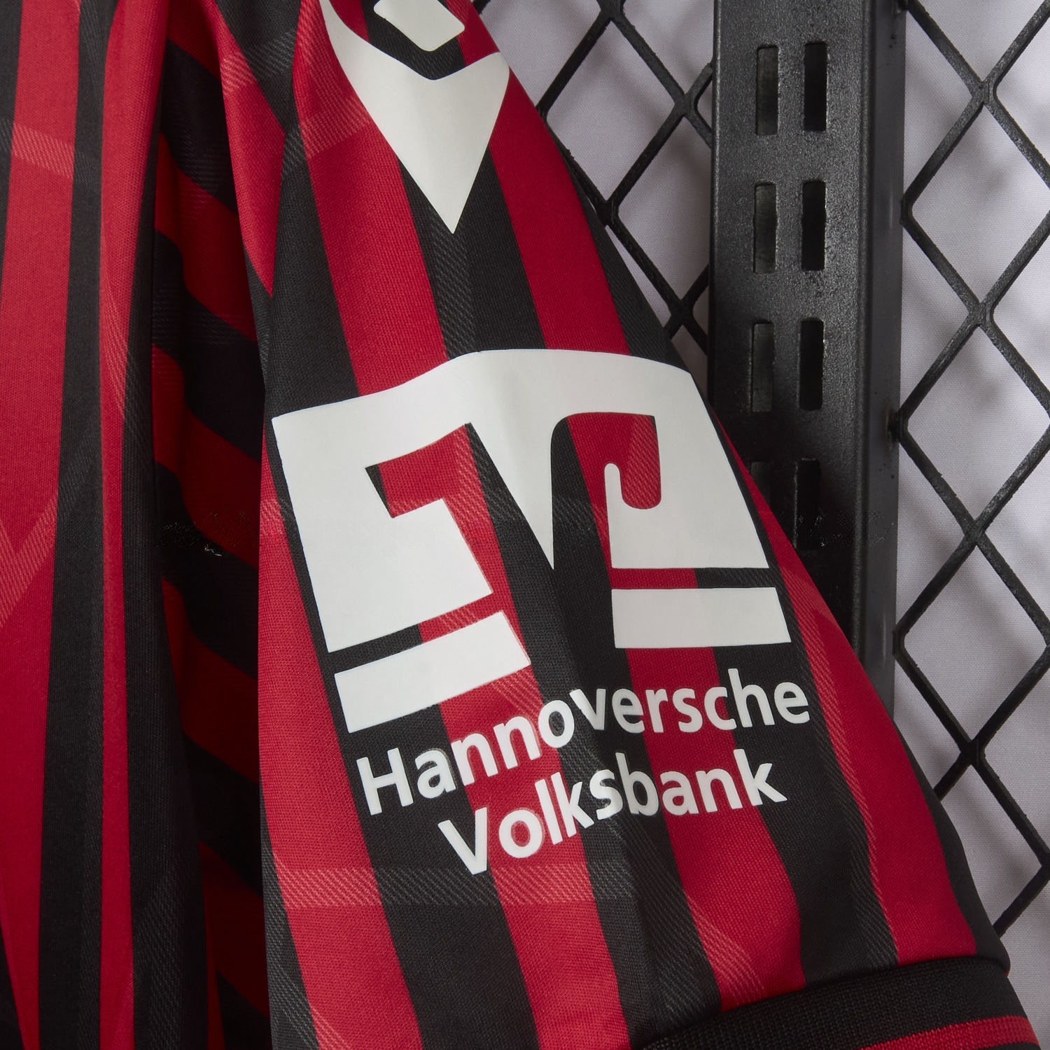 Hannover 96 25-26 Home Jersey - Fans Version - Unitedfutballjersey