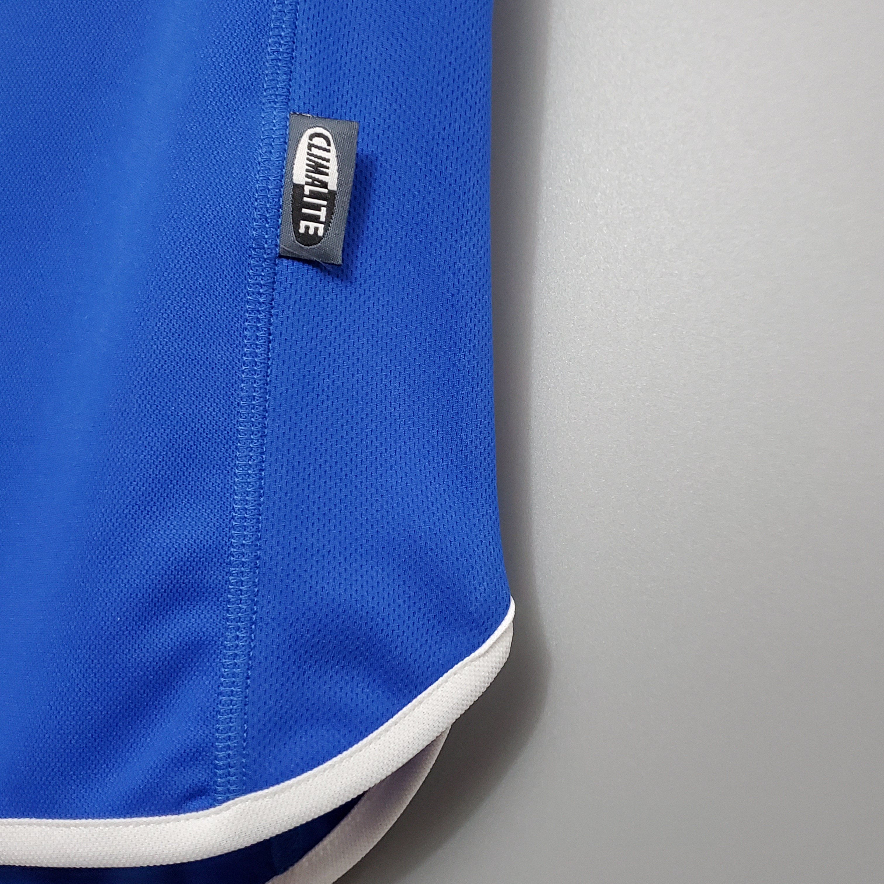 Retro Japan 2000 Home Stadium Jersey - Unitedfutballjersey