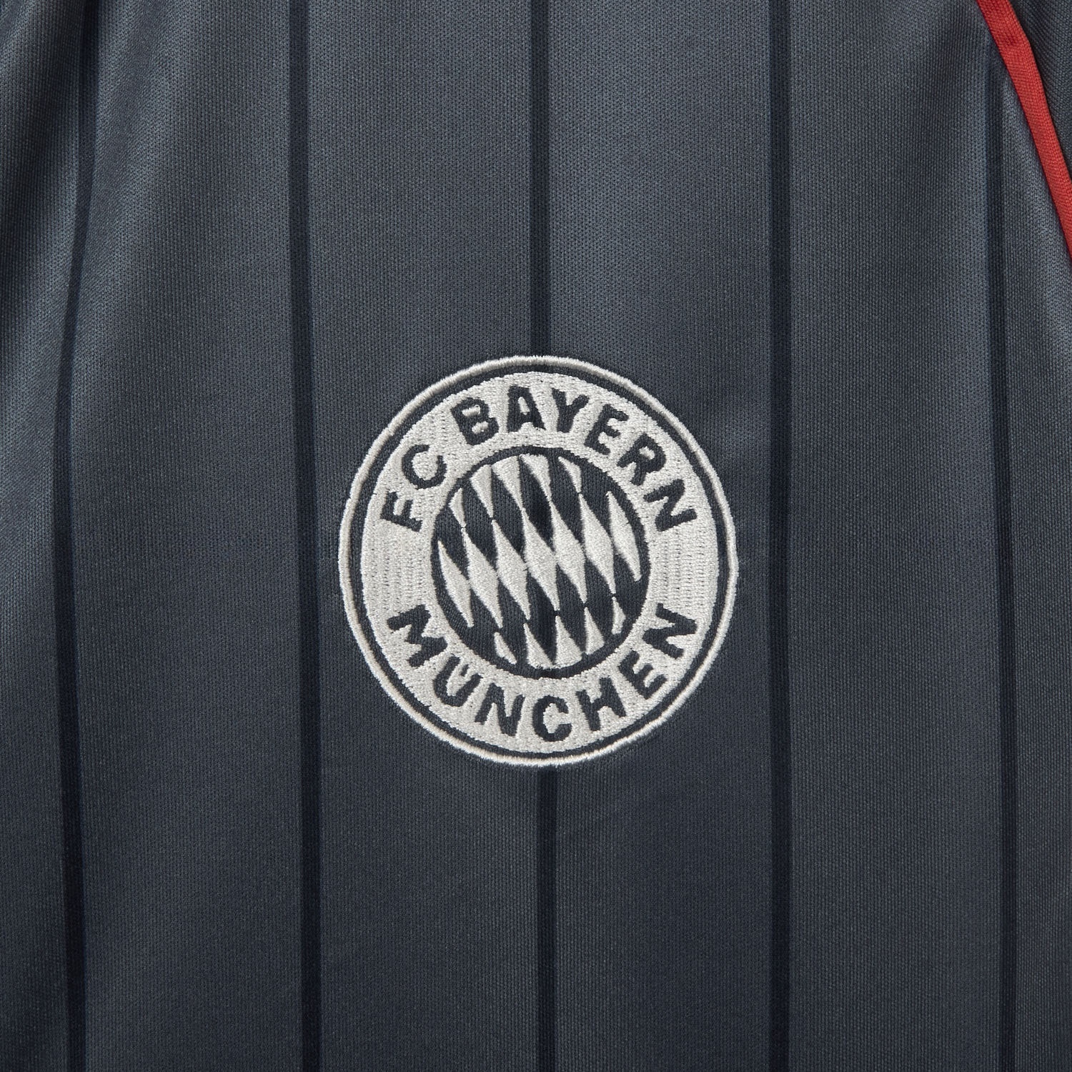 Bayern Munich 25-26 Deep Grey Baseball Jersey - Unitedfutballjersey