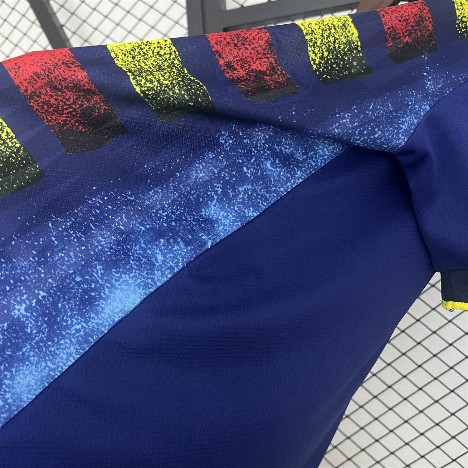 Retro Valencia 1996-97 Away Jersey - Unitedfutballjersey