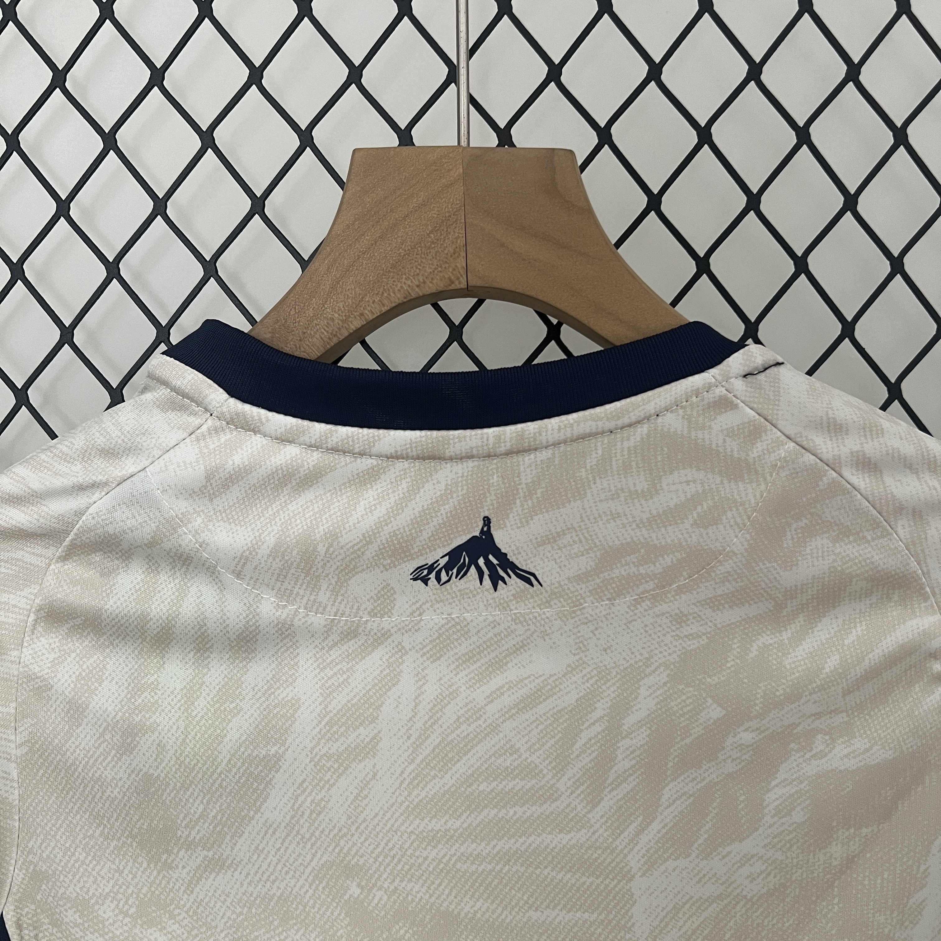 Osasuna 24-25 Away Kids Kit - Unitedfutballjersey