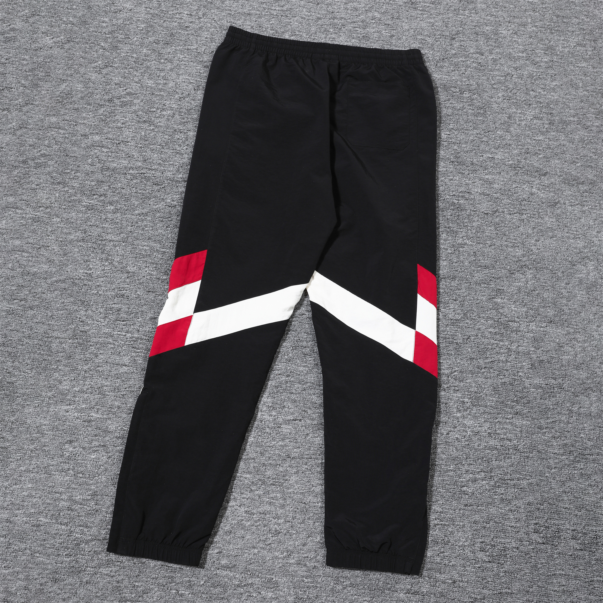 Manchester United 24-25 Black Throwback Windbreaker Suit - Jackets & Pants - Unitedfutballjersey