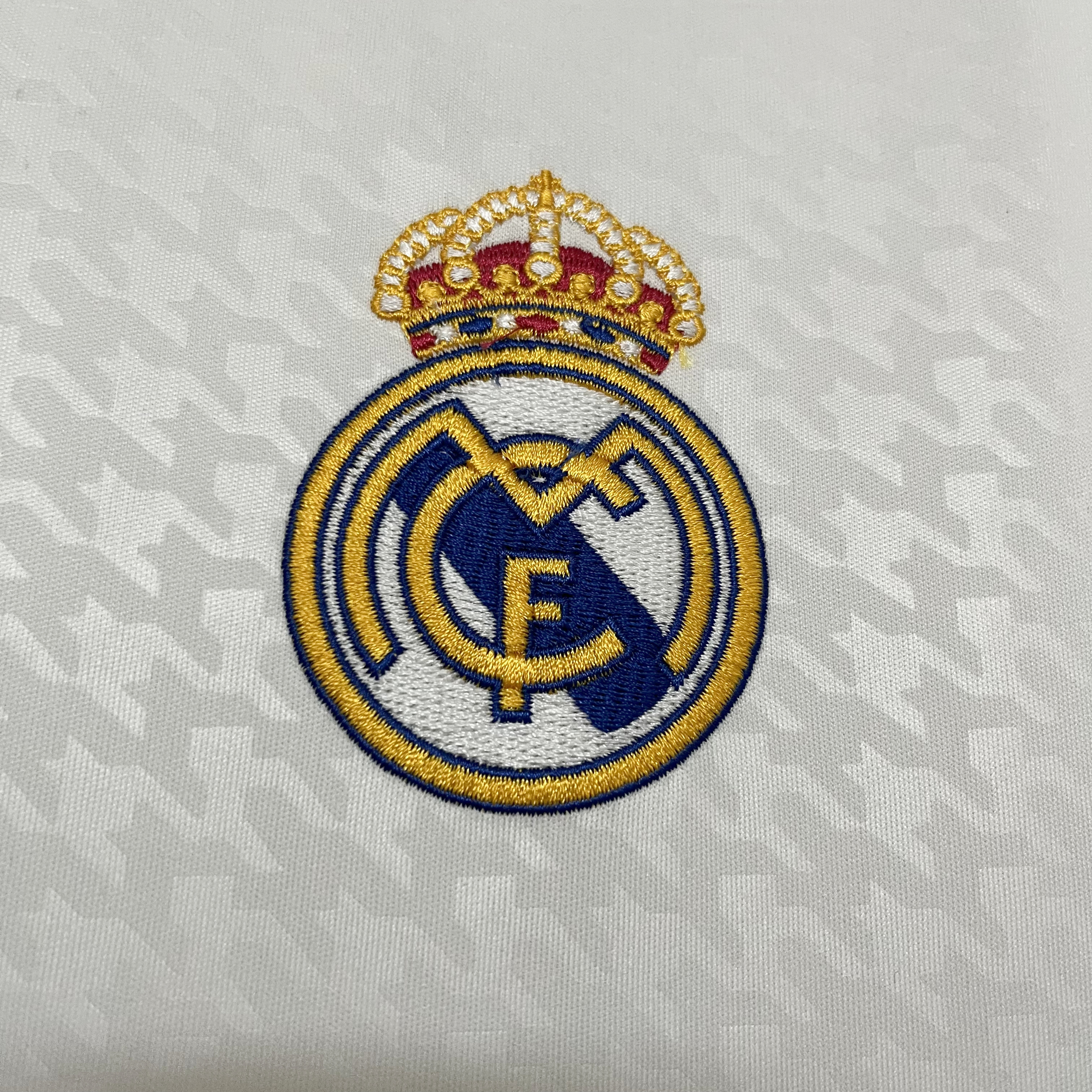 Real Madrid 24-25 Home Stadium Jersey - Fans Version - Unitedfutballjersey