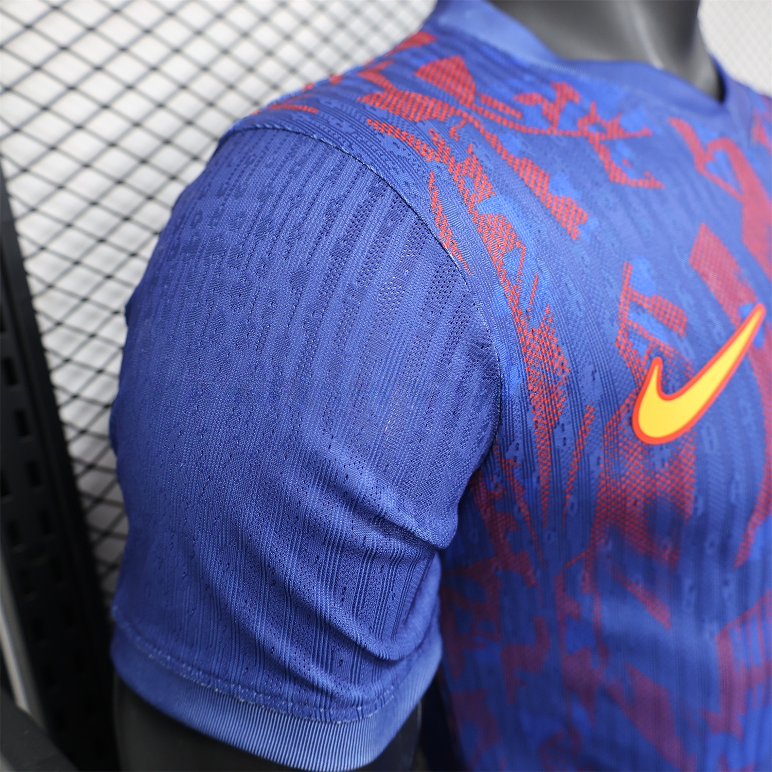 Barcelona 25-26 Blue Gradient and Red Shaped Pattern Pattern Jersey - Player Version - Unitedfutballjersey