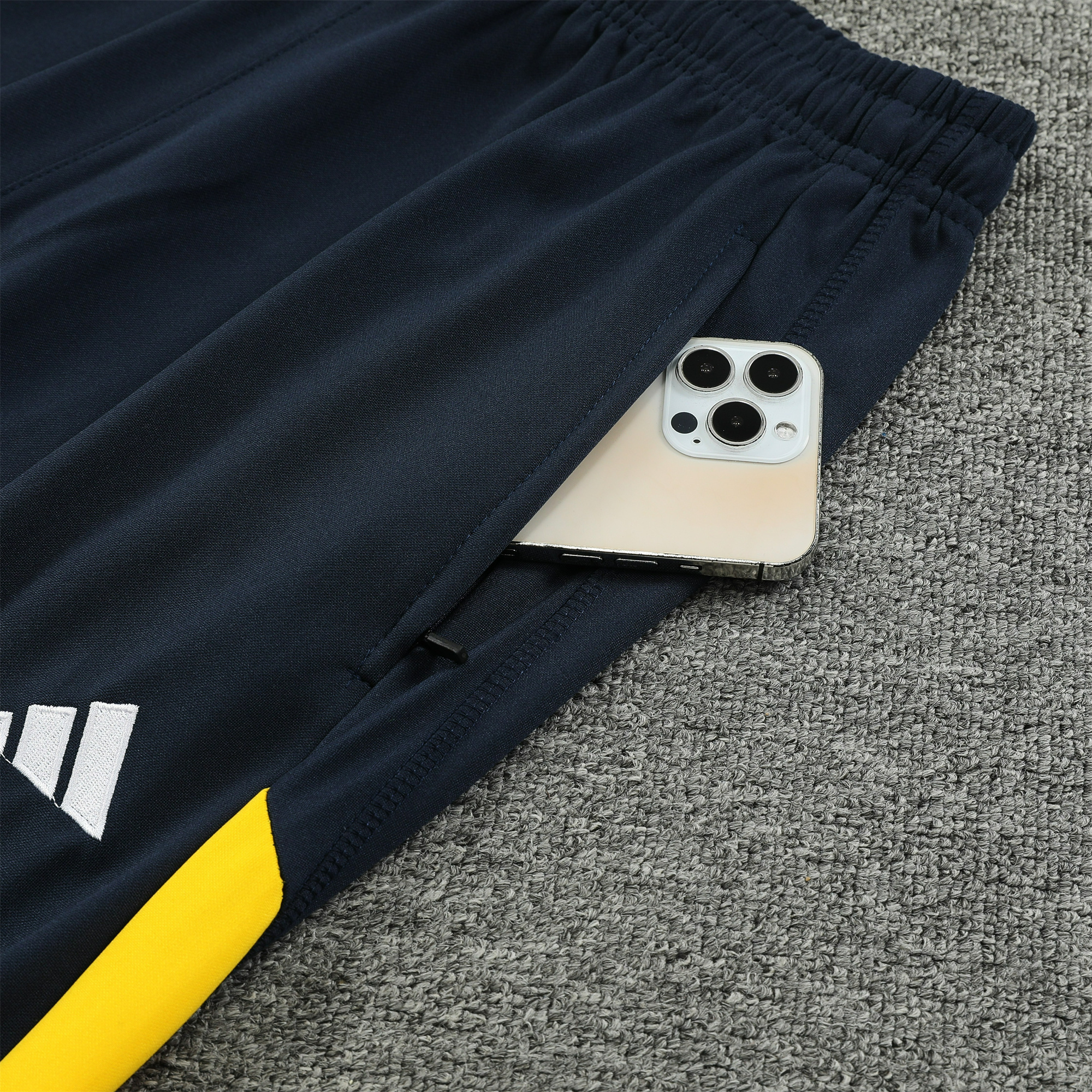 Real Madrid 23-24 Long Sleeve Training Set Navy blue - Unitedfutballjersey