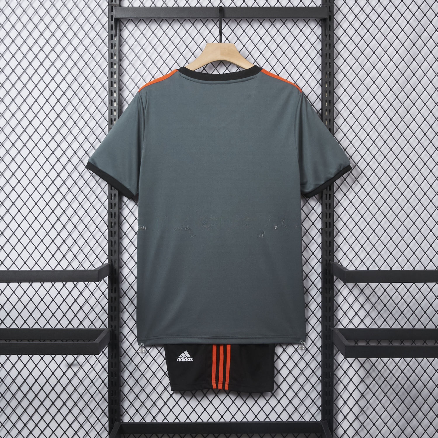 Retro Bayern Munich 2016-17 Away Men's Adult Jersey Set - Fans Version - Unitedfutballjersey