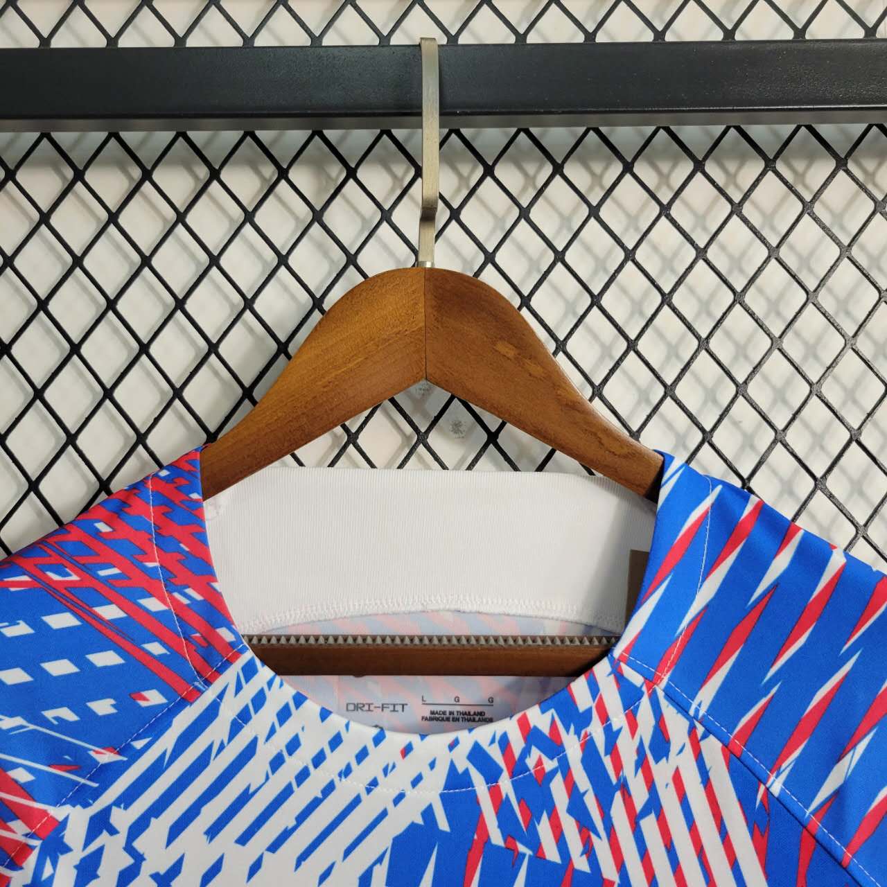 B.A.R.S.A 23-24 Training Jersey - Fans Version - Unitedfutballjersey