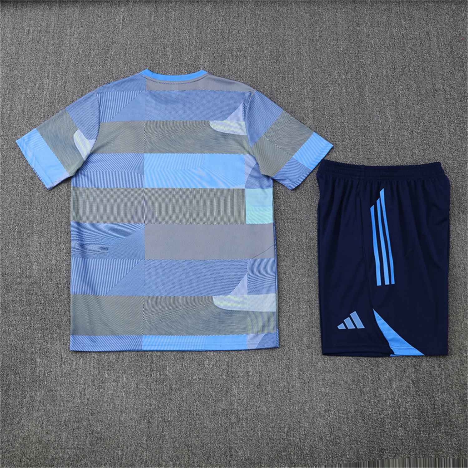 Real Madrid 25-26 Pre-Match Short-Sleeve Training Set - Blue-Gray Camouflage Top and Blue Shorts - Unitedfutballjersey