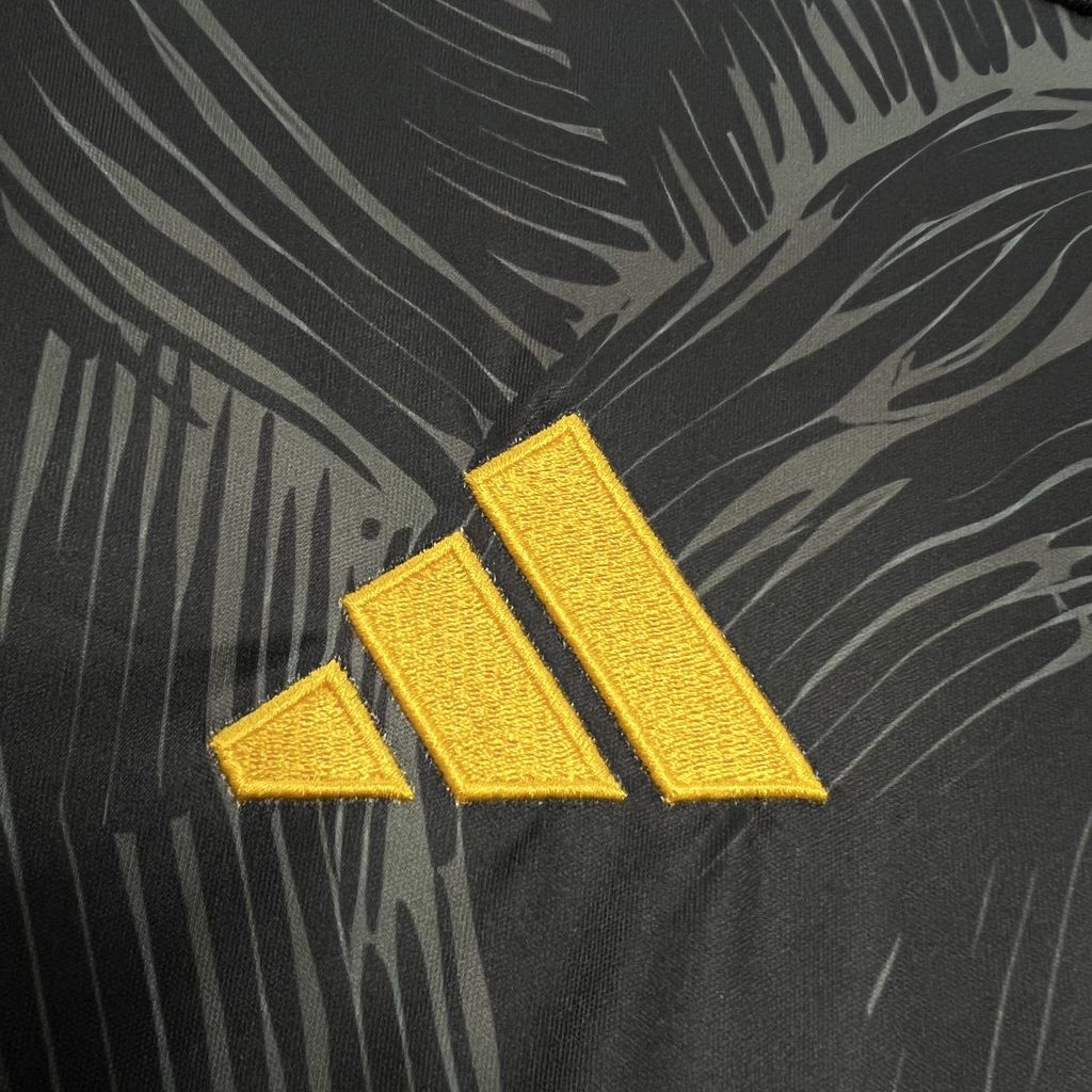 Real Madrid 24-25 Black and Gloden Lion Jersey - Fans Version - Unitedfutballjersey