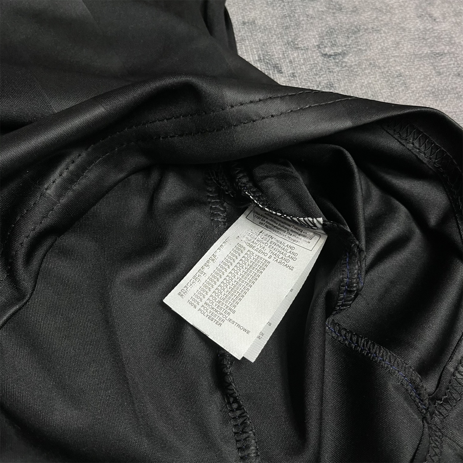 Liver.pool 25-26 Trefoil Black Goalkeeper Kids Kit - Unitedfutballjersey