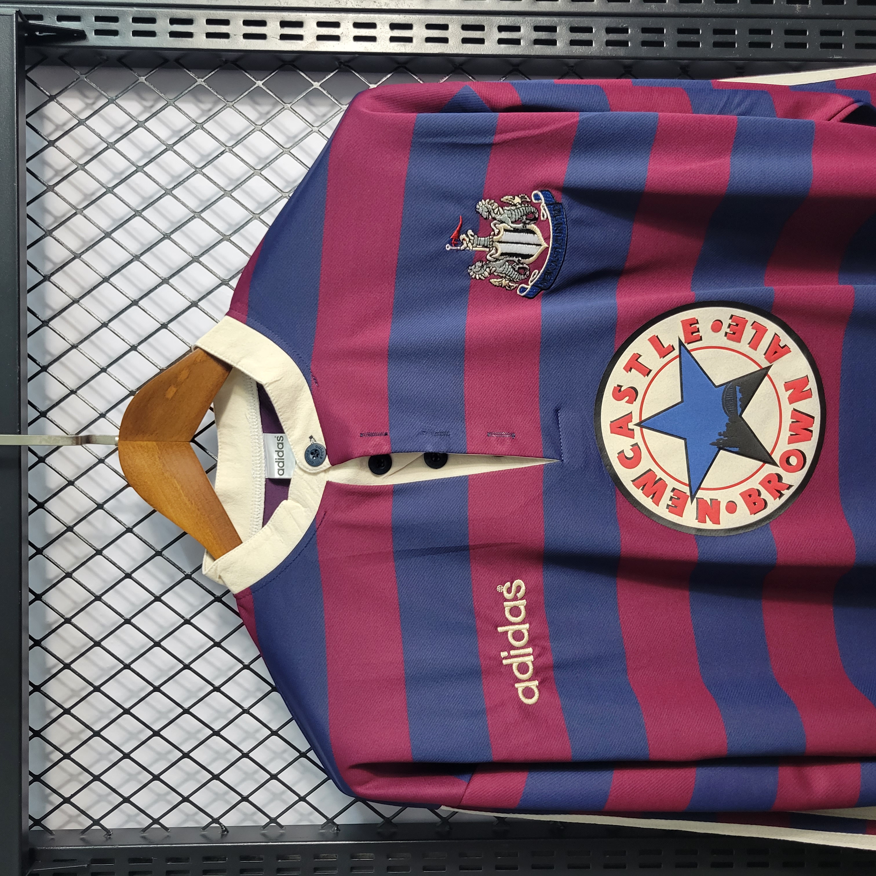 Retro Newcastle United 1995-96 Away Stadium Long Sleeve Jersey - Unitedfutballjersey