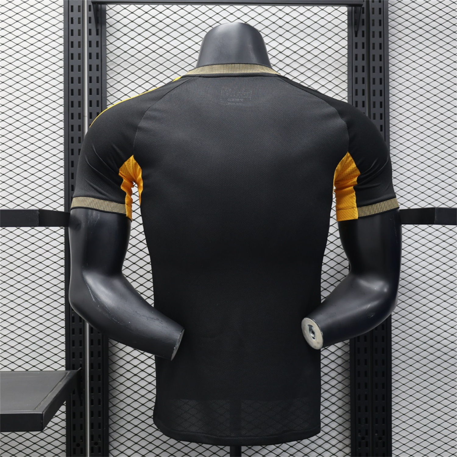 Real Madrid 25-26 Black Gold Special Edition Jersey - Player Version - Unitedfutballjersey