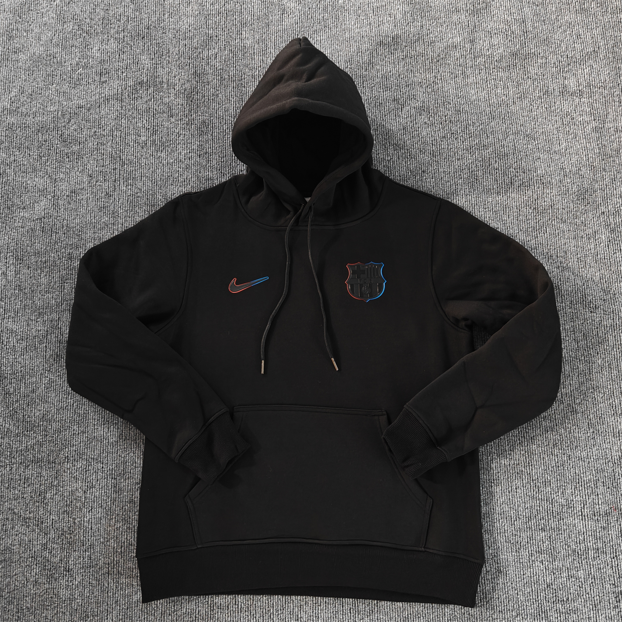 Barcelona 24-25 Black Team Badge Hoodie - Black - Unitedfutballjersey