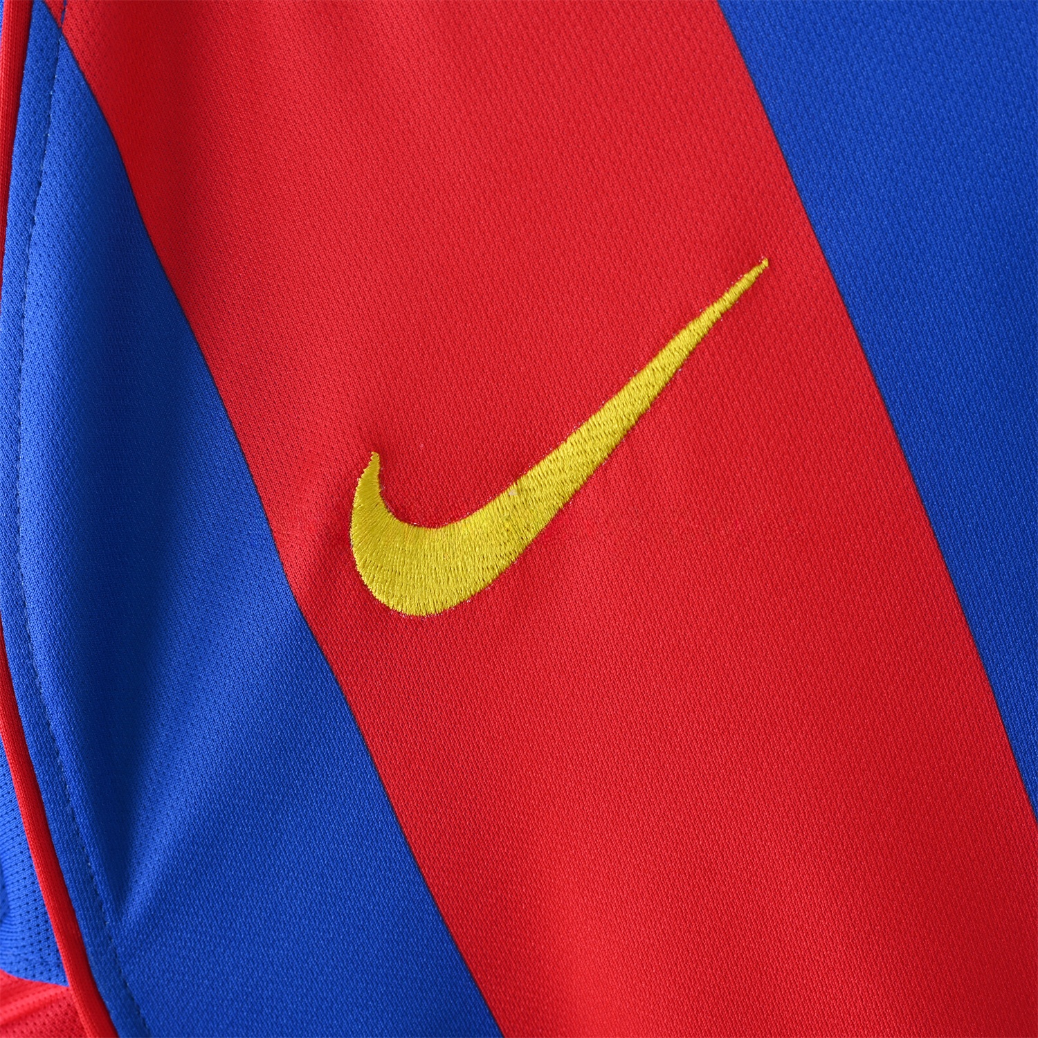 B.A.R.S.A Retro 04-05 Home Jersey - Unitedfutballjersey