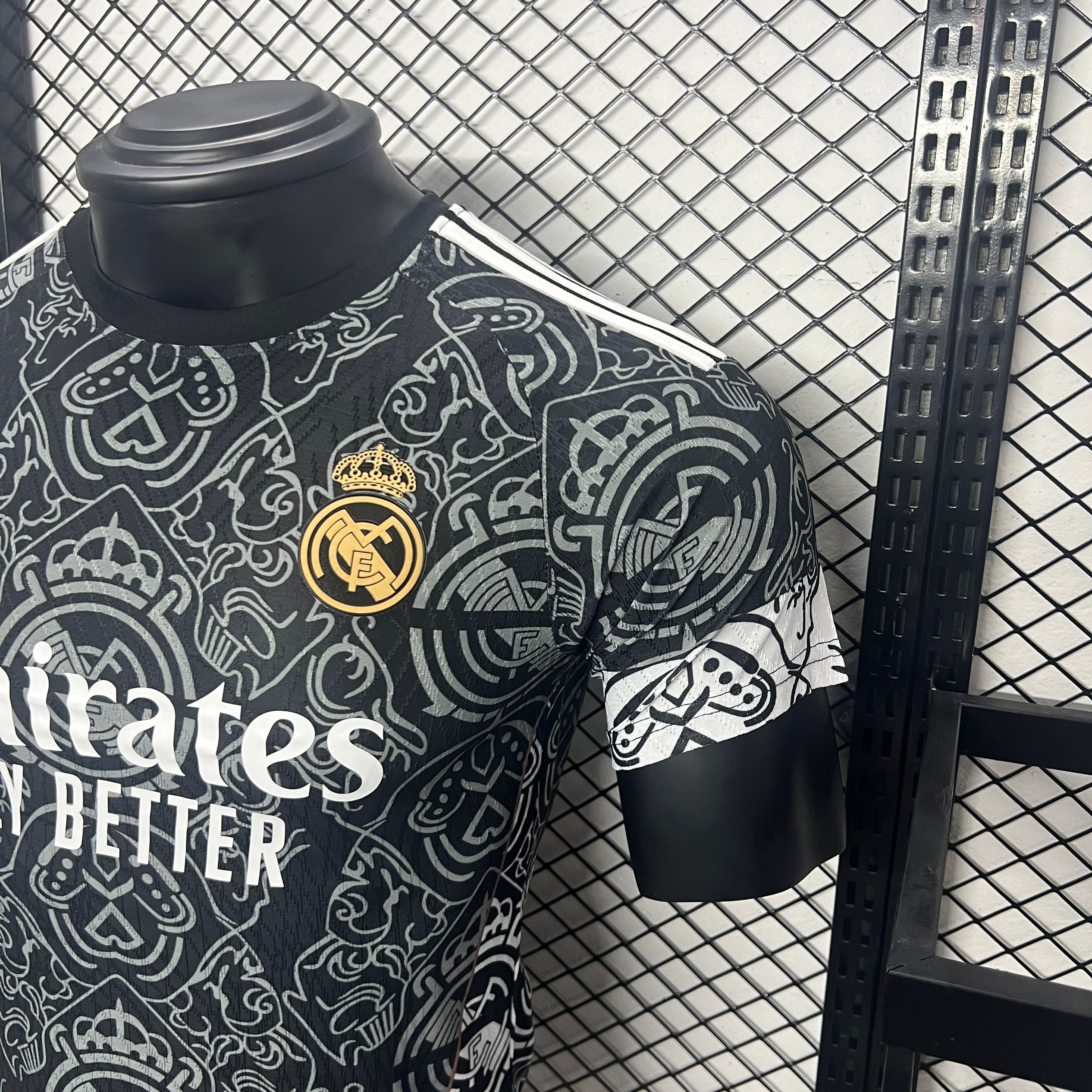 Real Madrid 24-25 Black Line Pattern Special Edtion Jersey - Player Version - Unitedfutballjersey