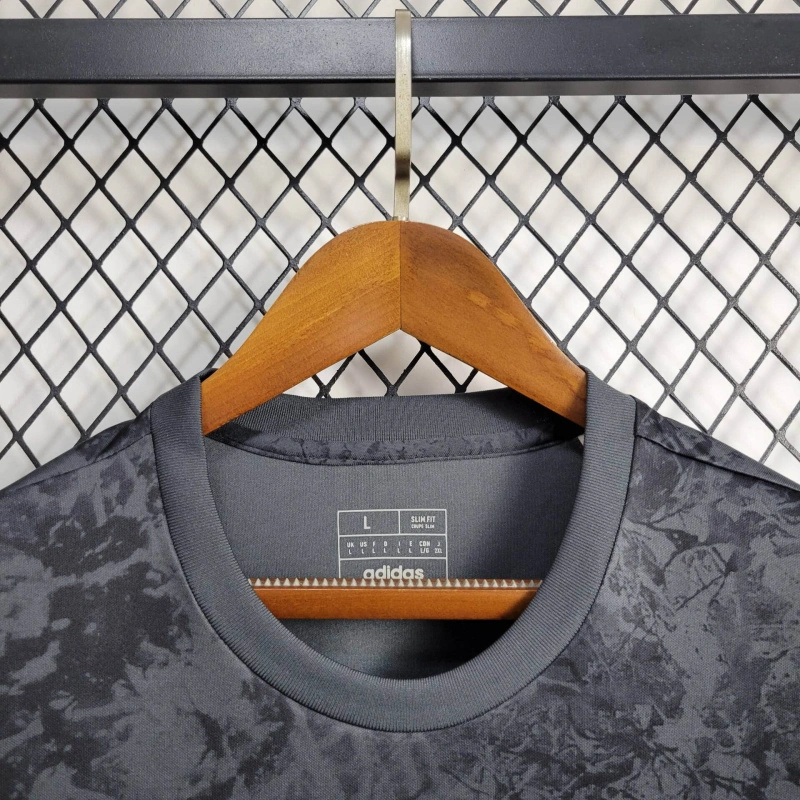 Manchester United 23-24 Black Pre-match Jersey - Fans Version - Unitedfutballjersey