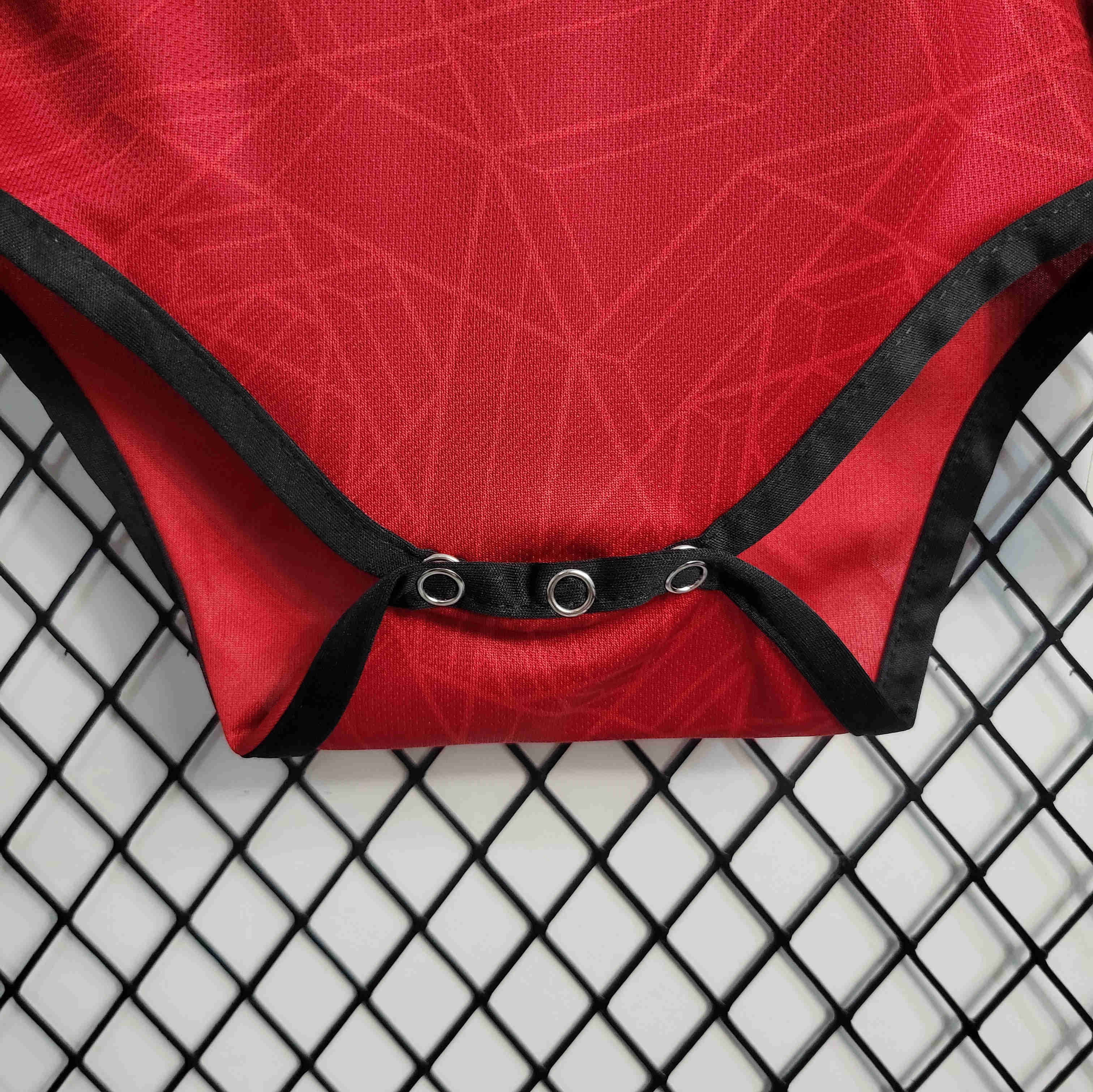 23-24 Manchester United Home Baby Kit Crawling Suit Size 9-12 - Unitedfutballjersey