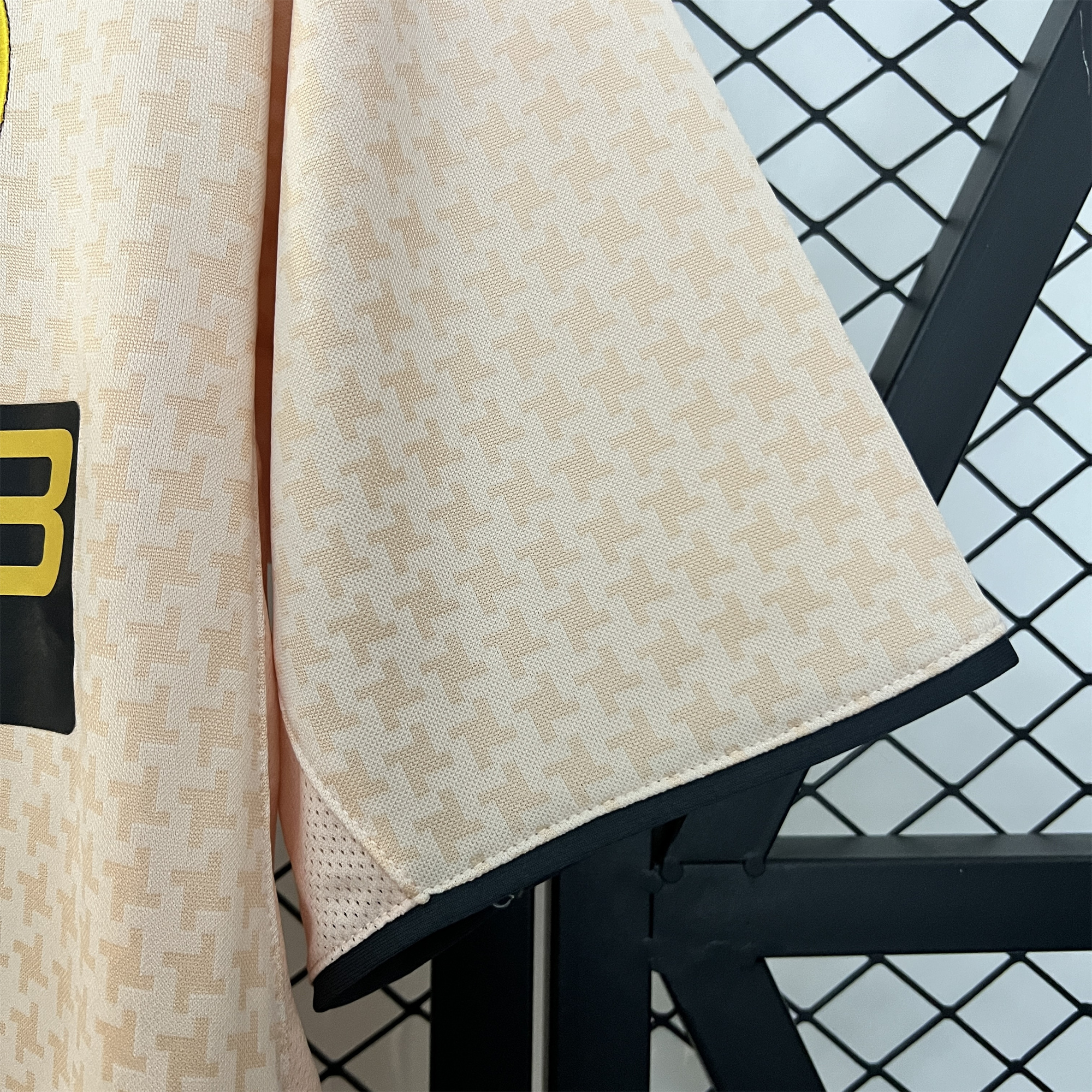 Retro Juventus 2003-04 Away Jersey - Unitedfutballjersey