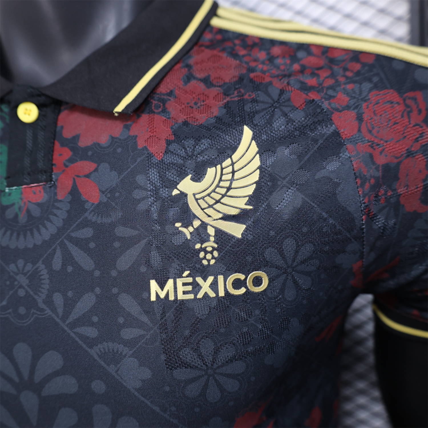 Mexico 25-26 Black Polo Jersey with Red and Green Floral Pattern - Player Version - Unitedfutballjersey