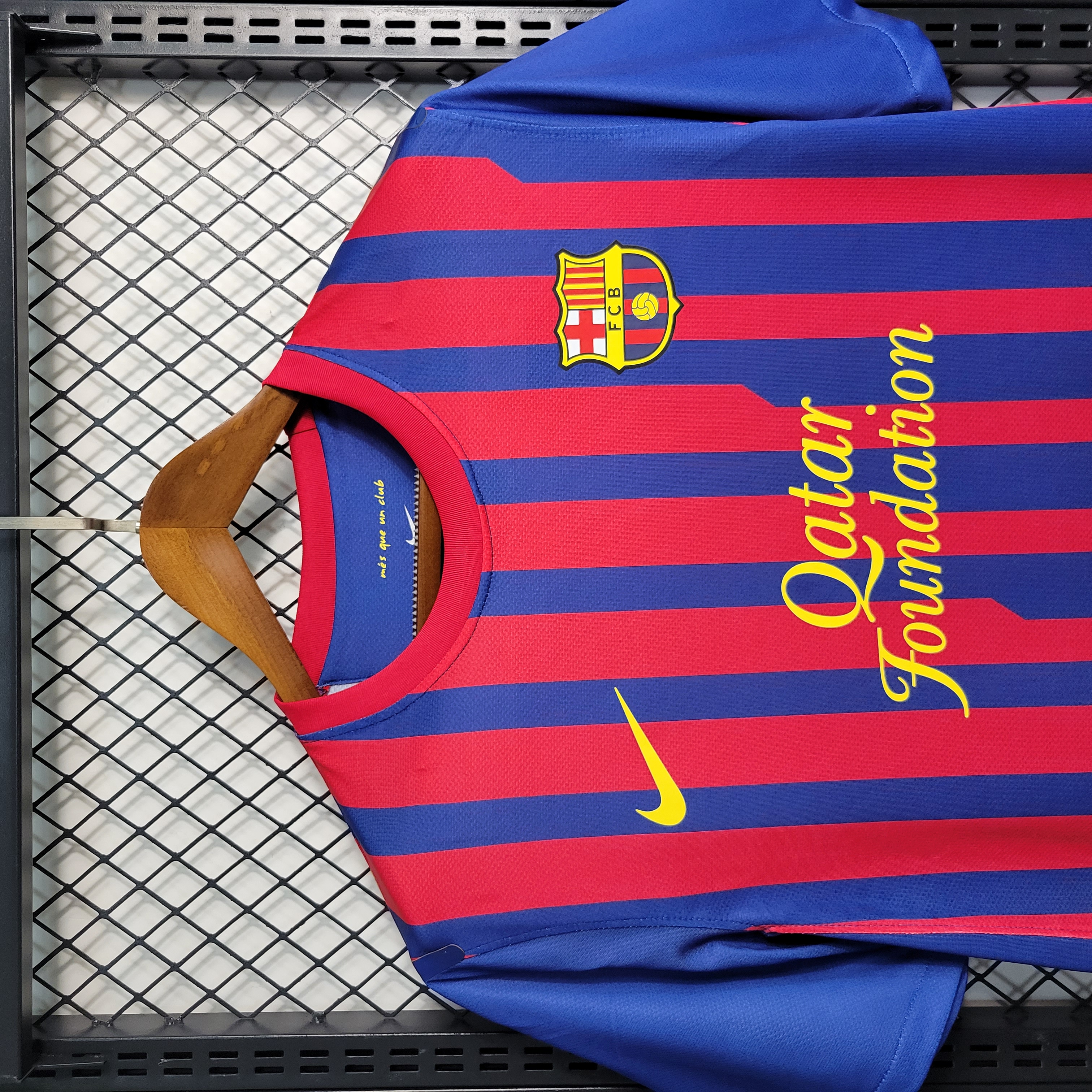Retro Barcelona 11-12 Home Stadium Jersey - Unitedfutballjersey