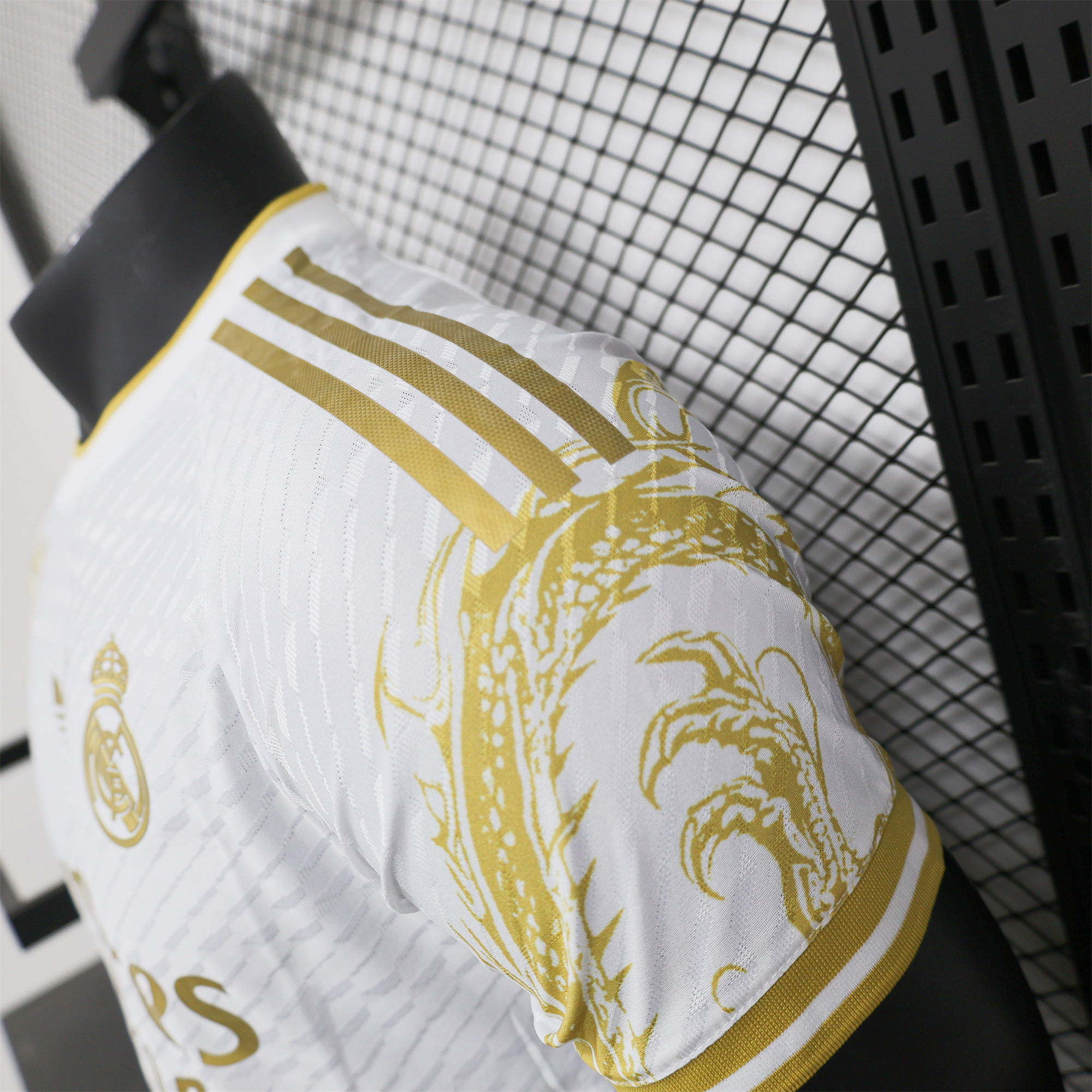 Real Madrid 24-25 Gold Dragons Pattern White Special Edition Jersey - Player Version - Unitedfutballjersey