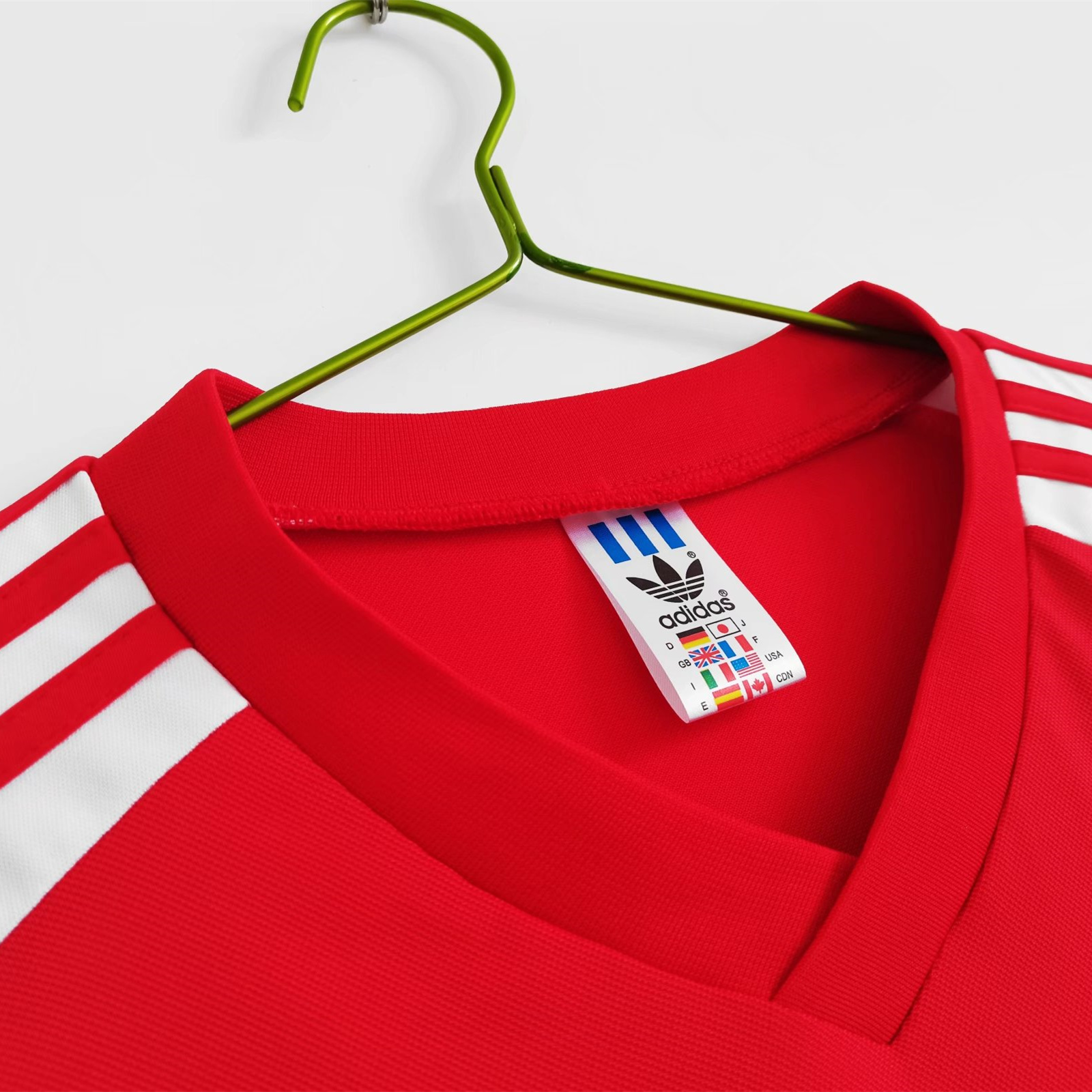 Retro Wales 1982 Home Stadium Jersey - Unitedfutballjersey