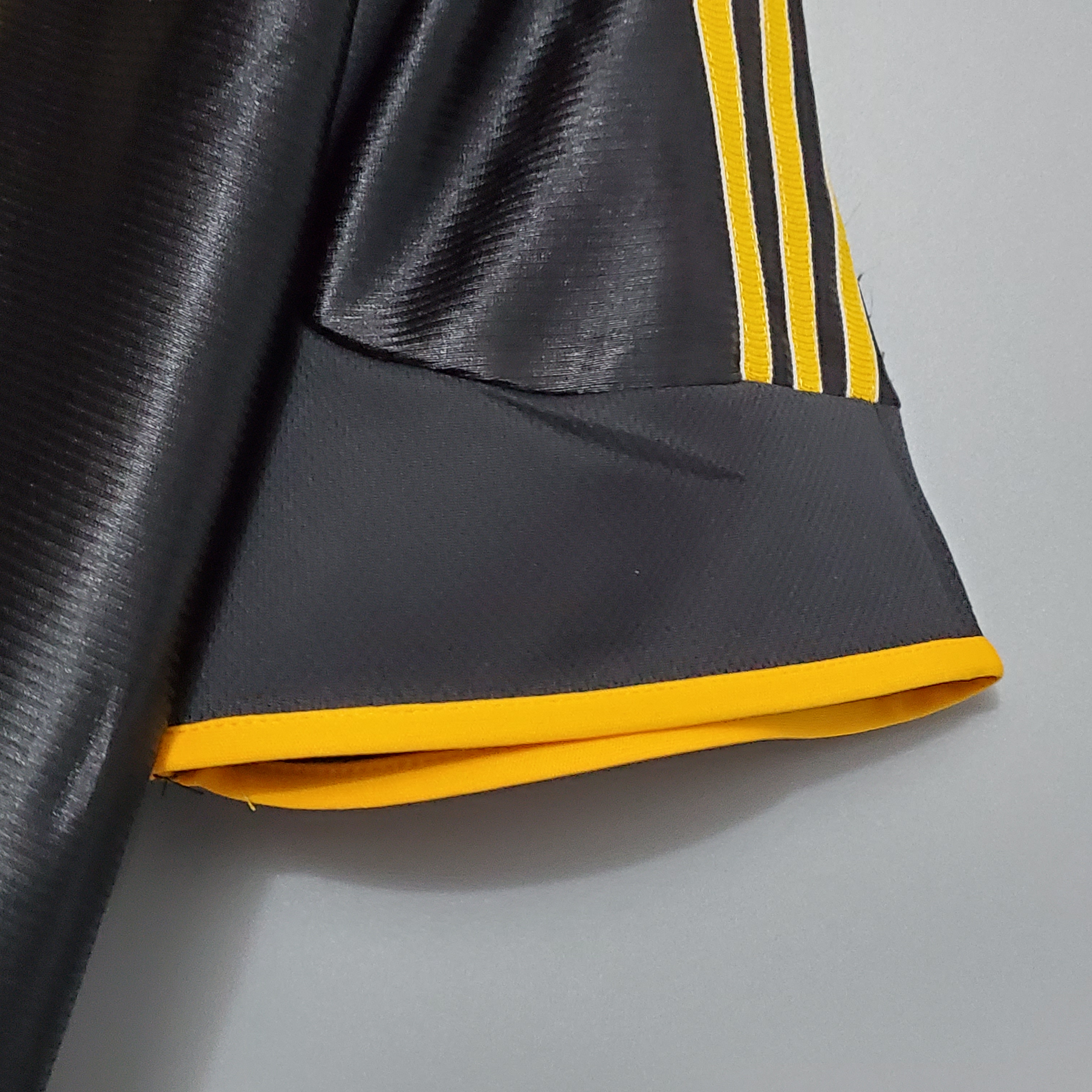 Real Madrid Retro 98-99 Away Jersey - Unitedfutballjersey