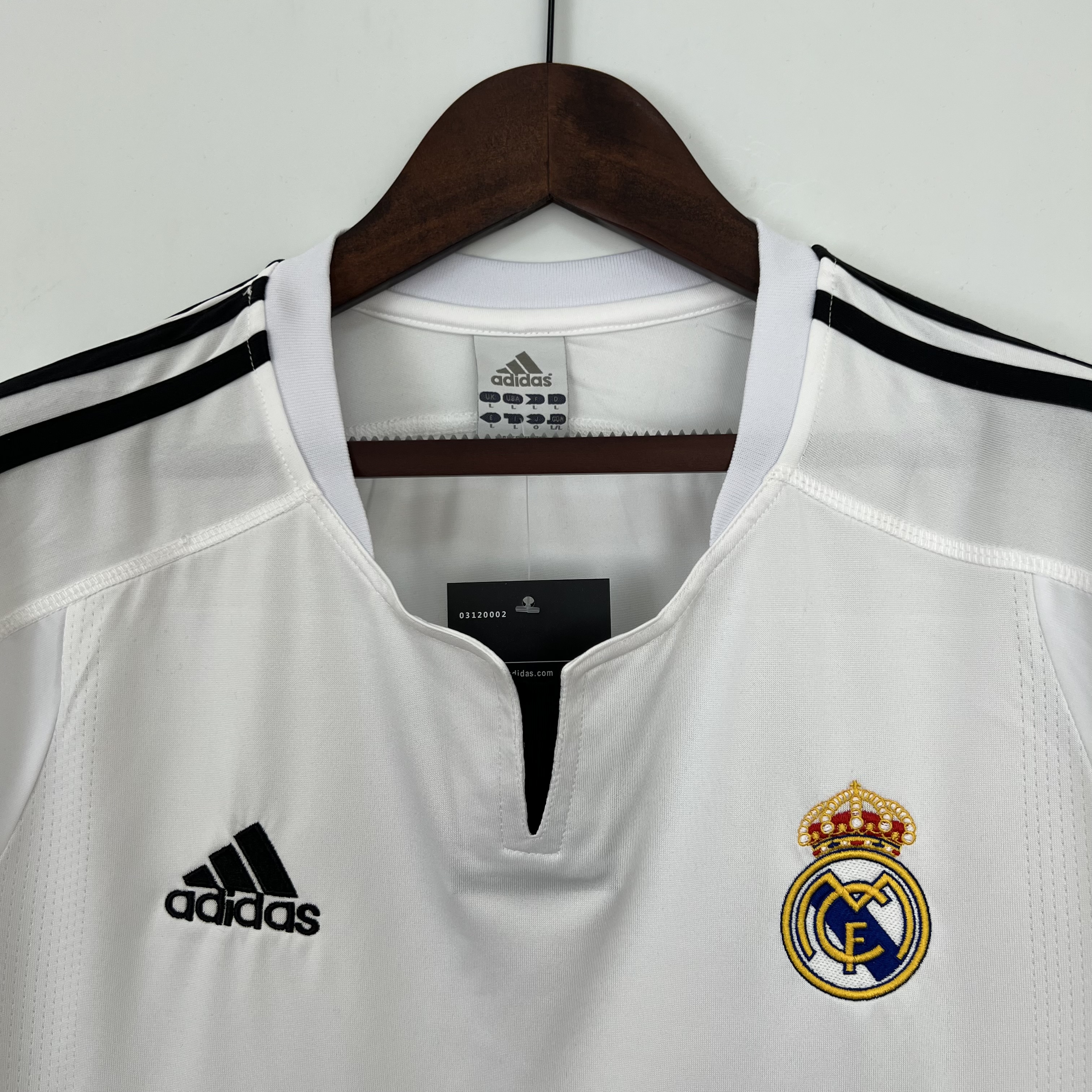 Retro Real Madrid 03-04 Home Stadium Jersey - Unitedfutballjersey