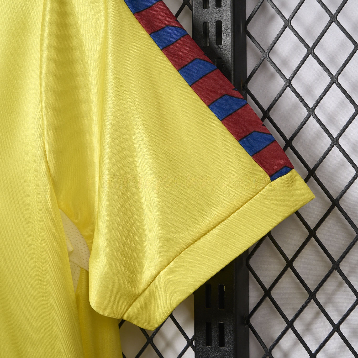 Retro Barcelona 1982-84 Away Yellow Jersey - Unitedfutballjersey