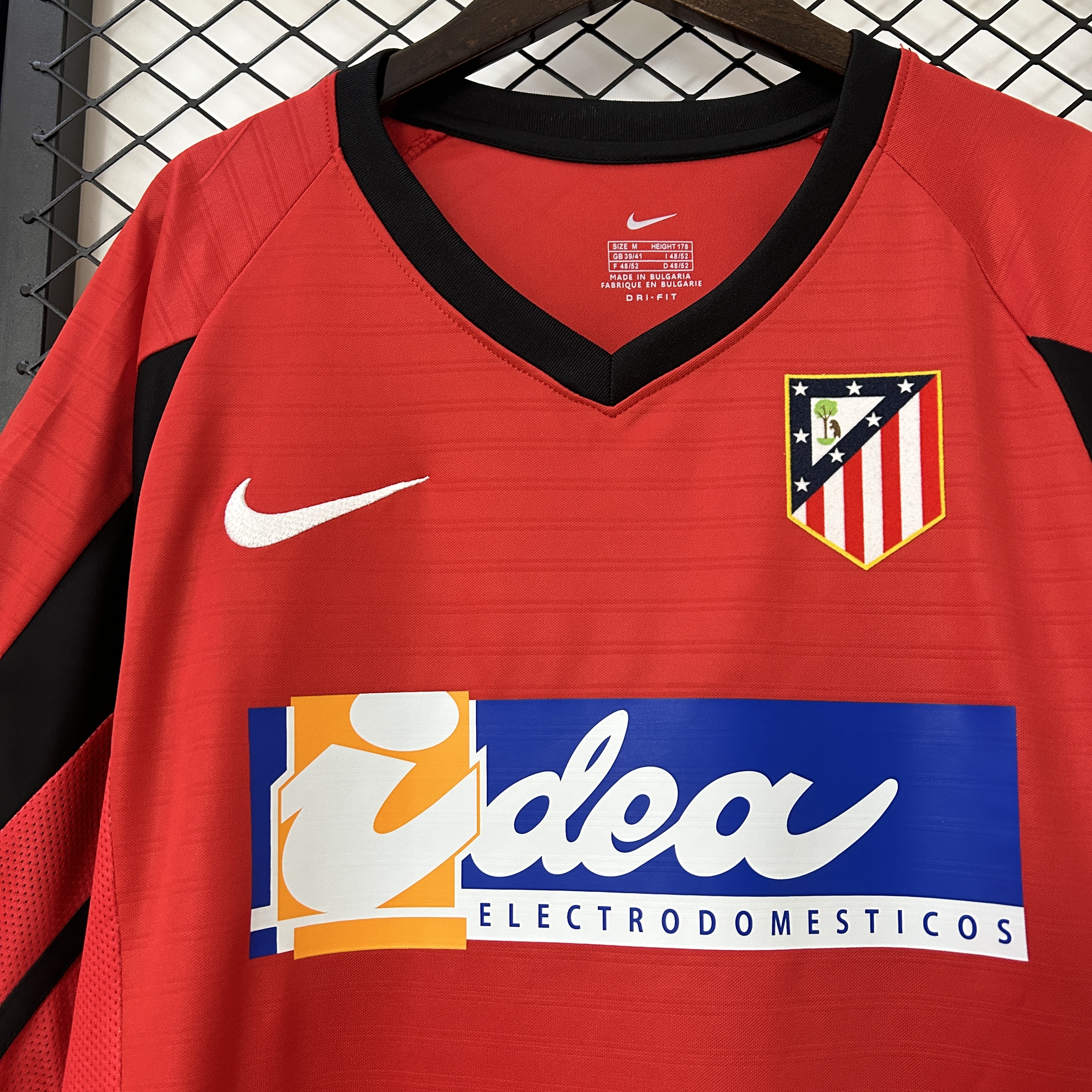 Retro Atletico Madrid 2001-02 Away Jersey - Unitedfutballjersey