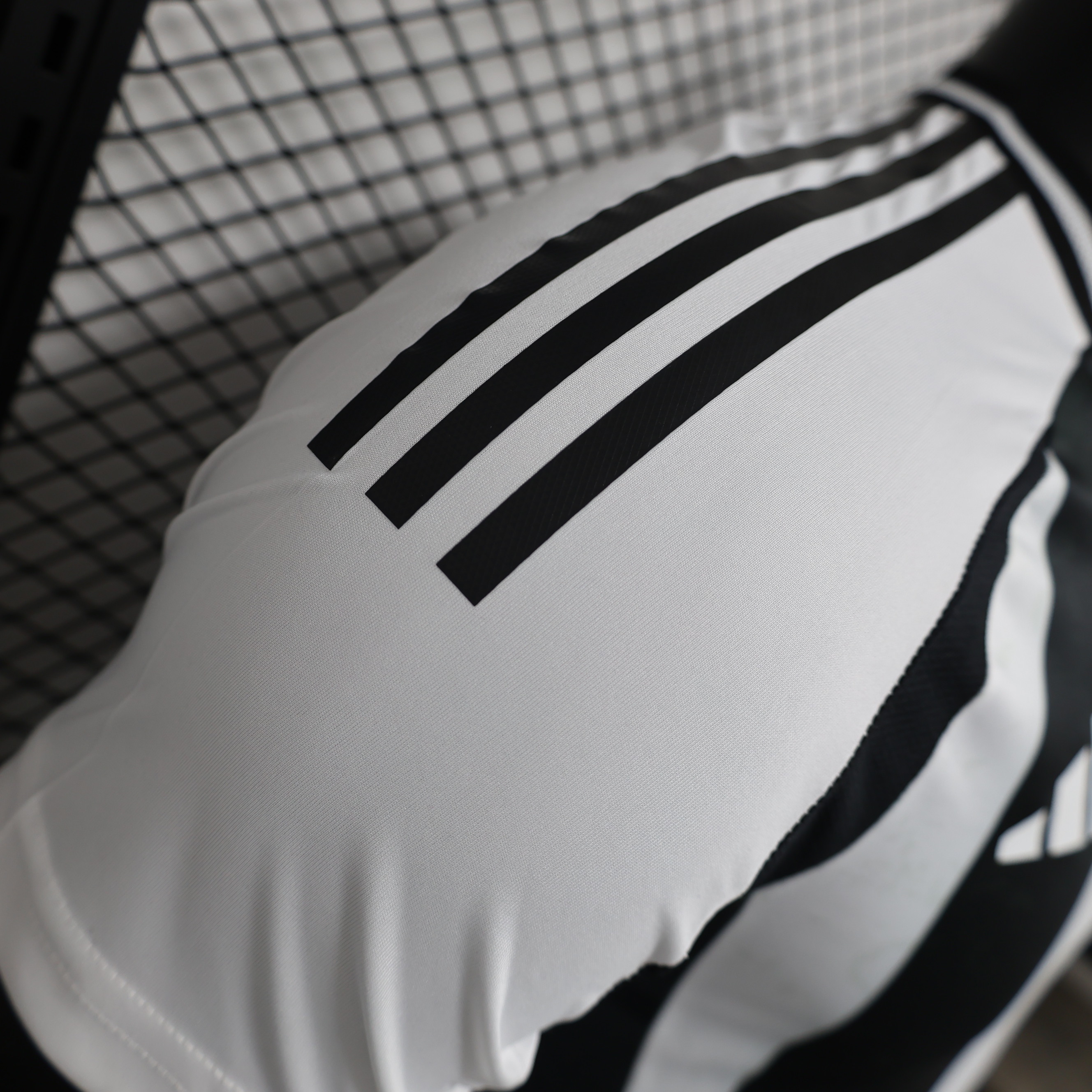 Juventus 24-25 Home Jersey - Player Version - Unitedfutballjersey