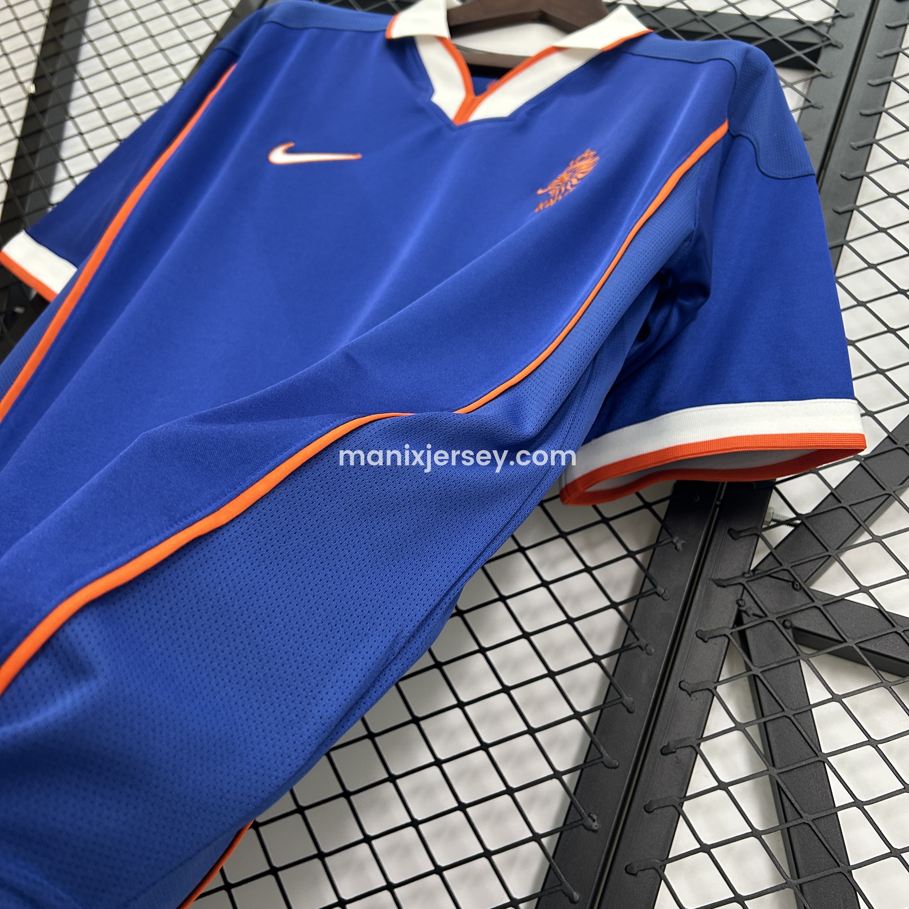 Retro Netherlands 1998 Away Jersey - Unitedfutballjersey