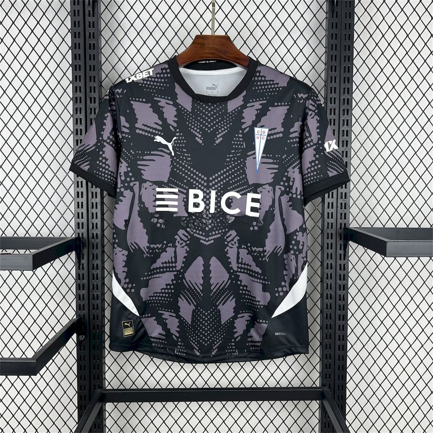 Universidad Católica del Chile 2025 Black GK Goalkeeper Jersey - Fans Version - Unitedfutballjersey