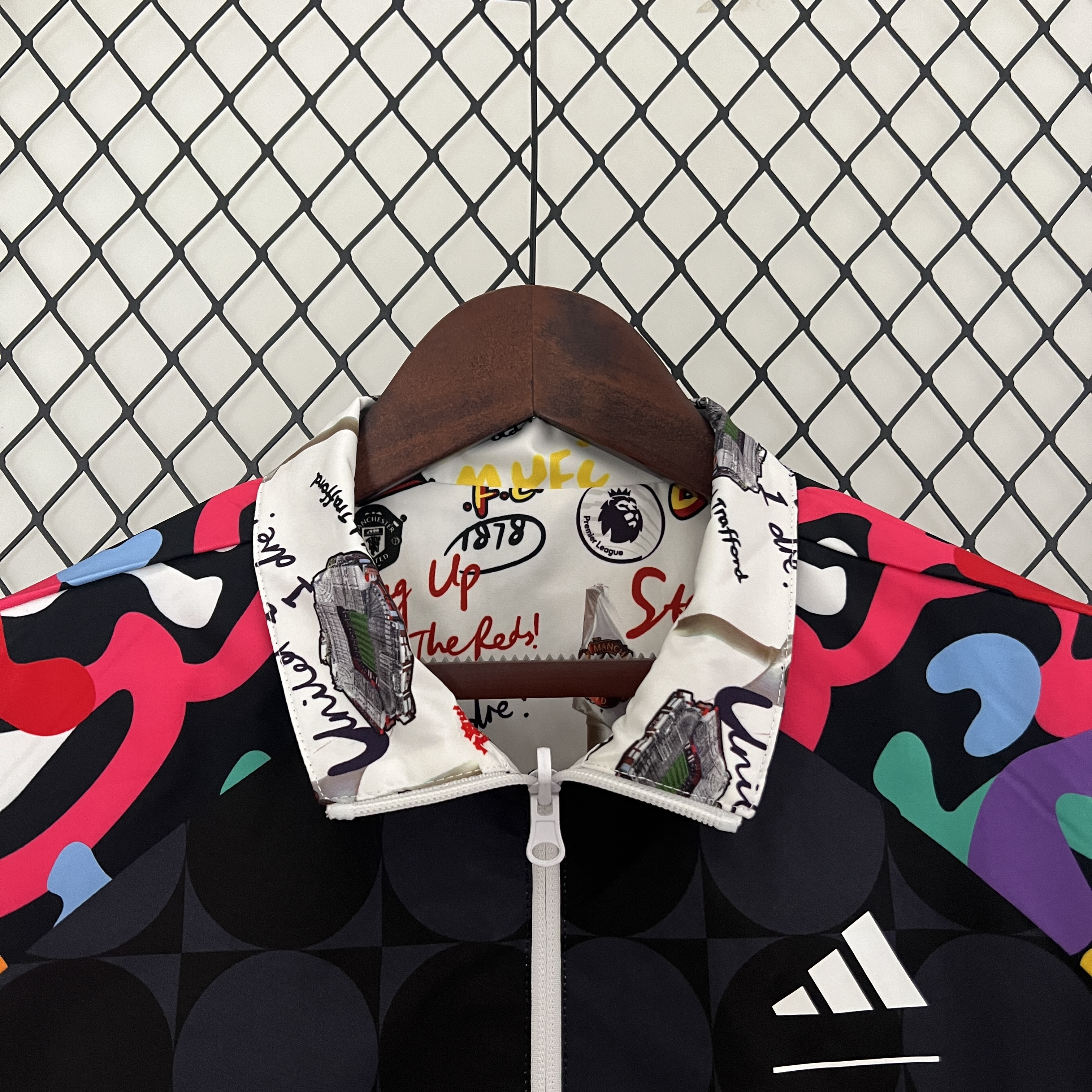 Manchester United 23-24 Double Sided Windbreaker - Graffiti Style - Unitedfutballjersey