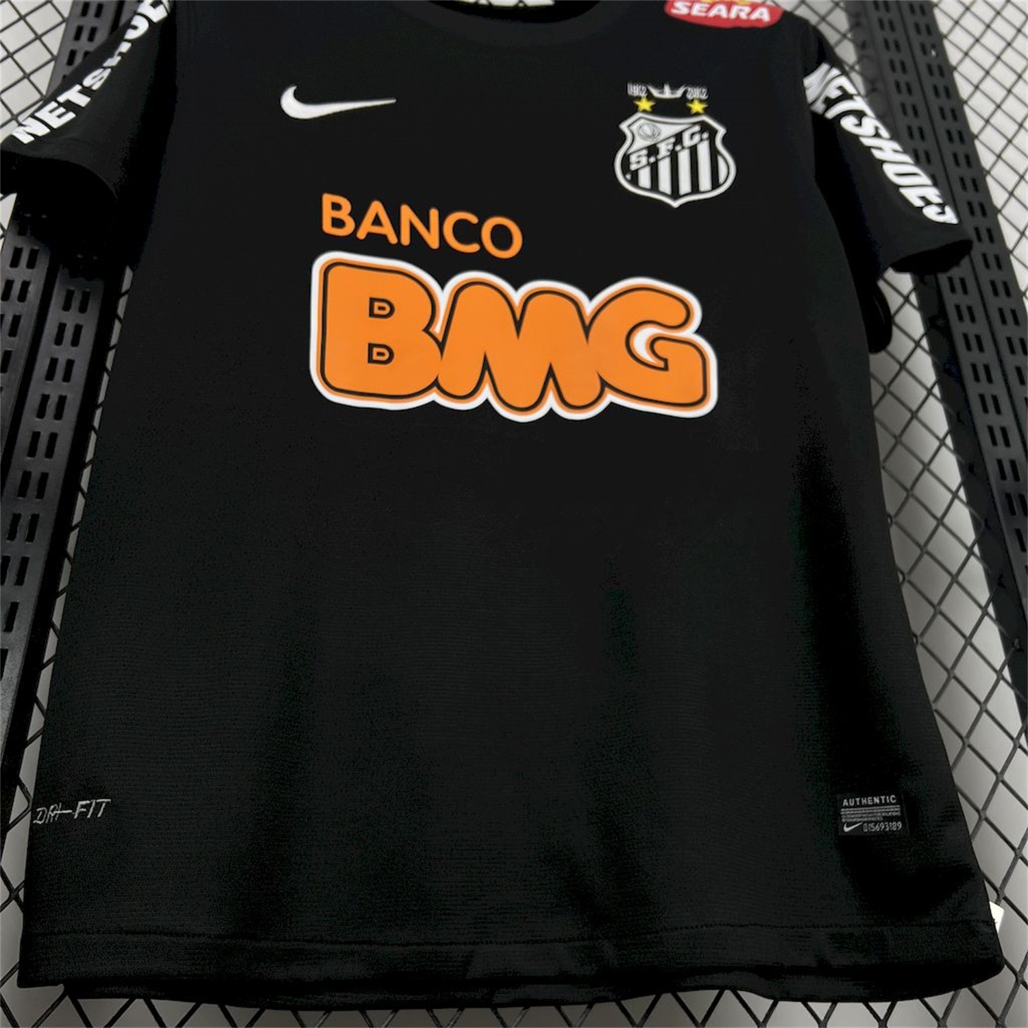 Retro Santos 2011-12 Black Jersey - Unitedfutballjersey