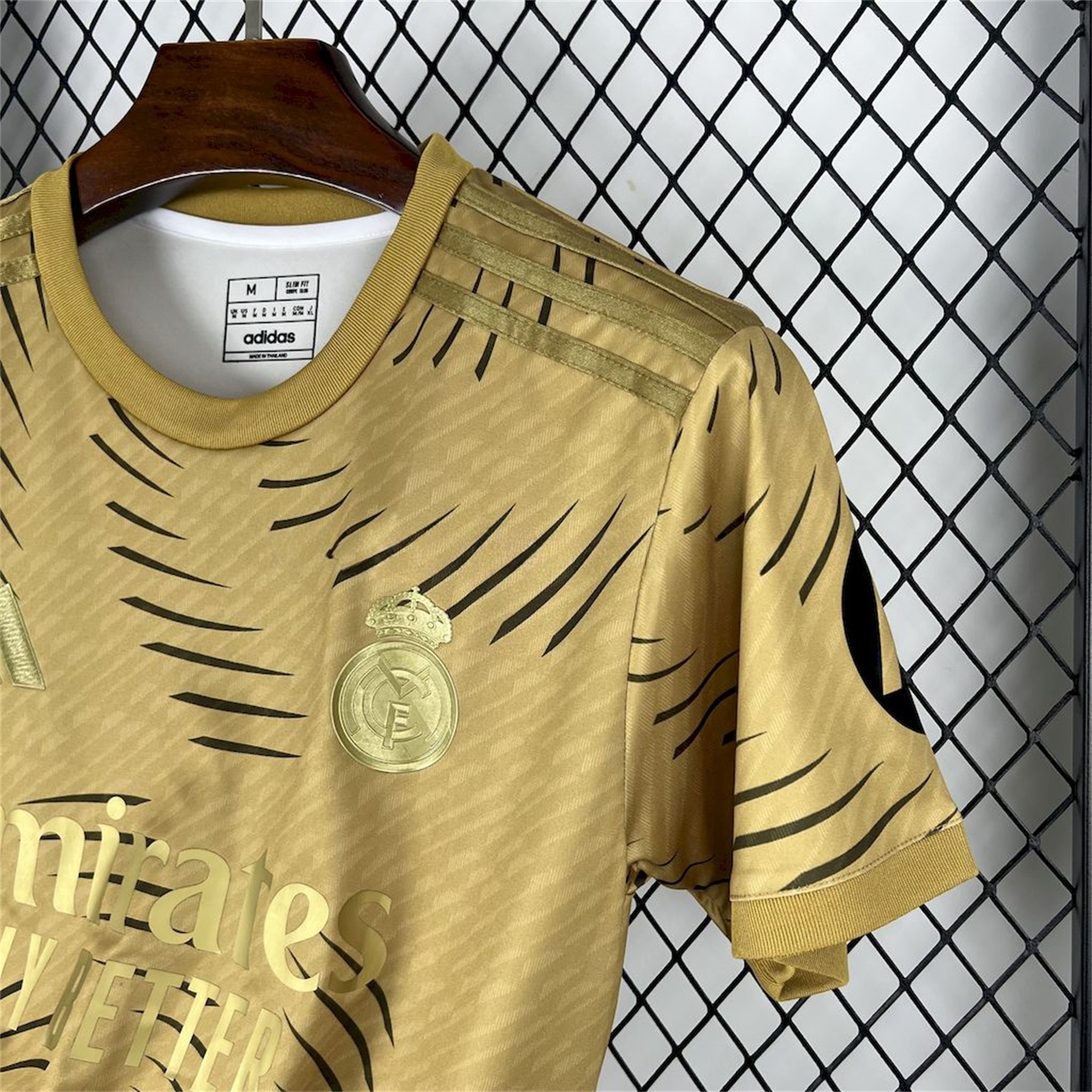 Real Madrid 25-26 Gold Swirl Training Jersey - Fans Version - Unitedfutballjersey