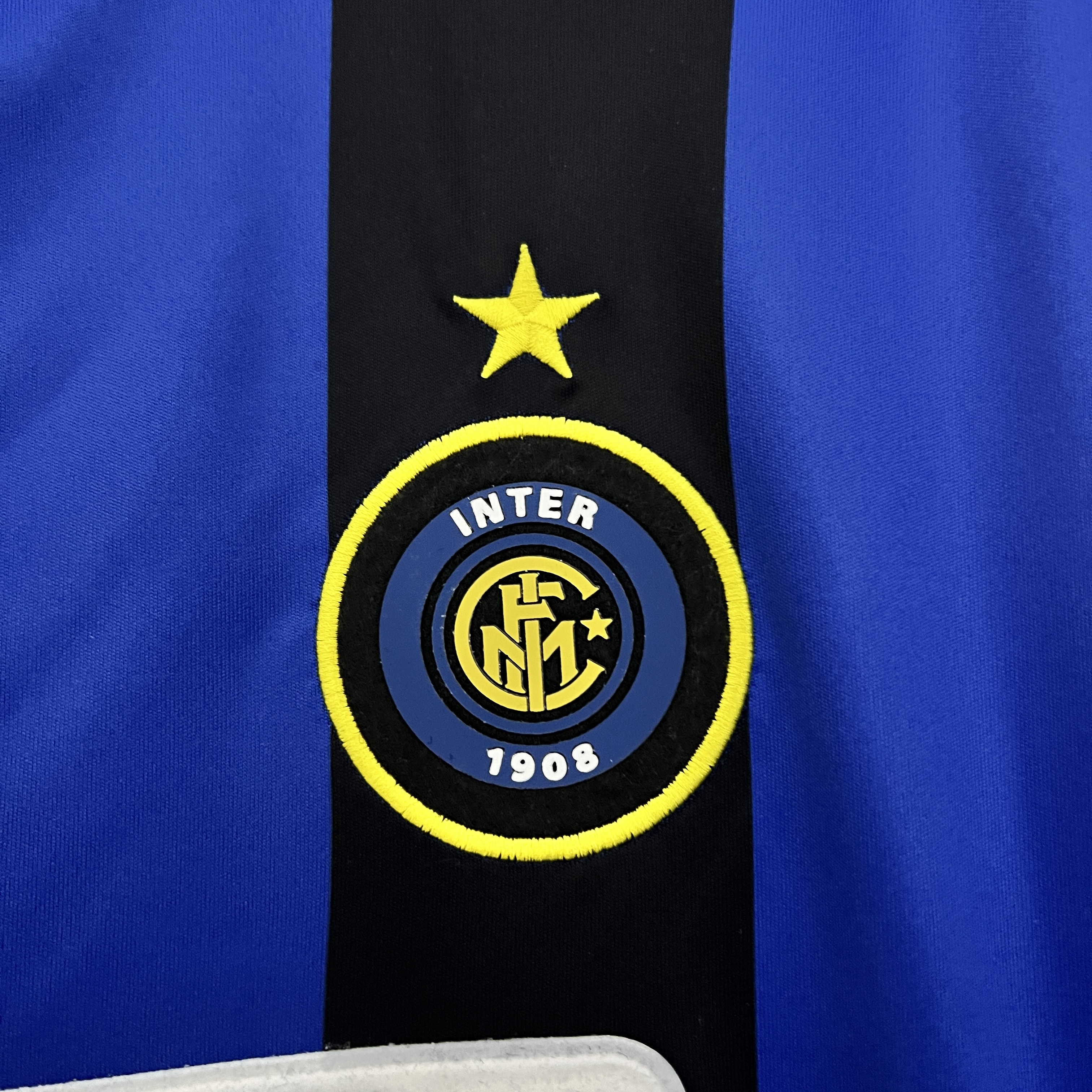 Retro Inter Milan 2002-03 Home Jersey - Unitedfutballjersey