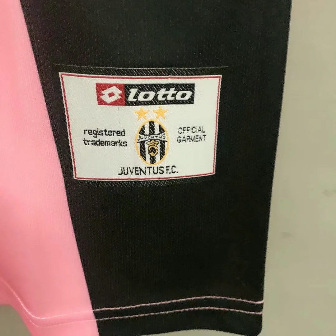 Retro Juventus 2002-03 Pink Goalkeeper Jersey - Unitedfutballjersey