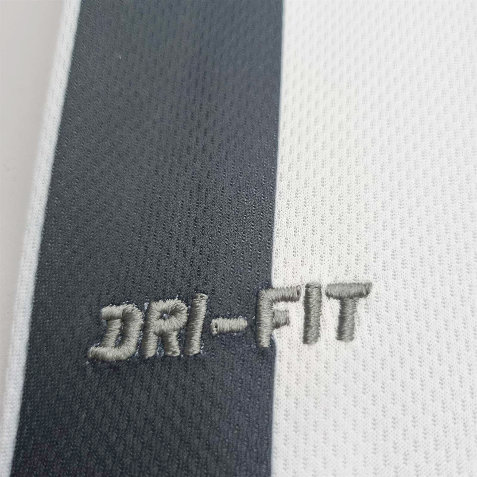 Retro Santos 2012 Away Stadium Jersey - Unitedfutballjersey