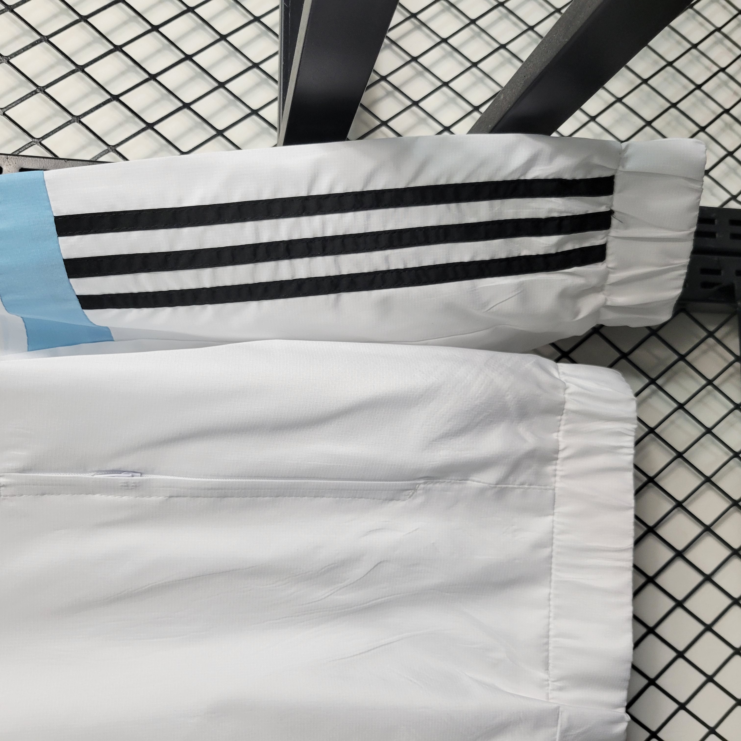 23-24 Juventus White Windbreaker S-XXL - Unitedfutballjersey