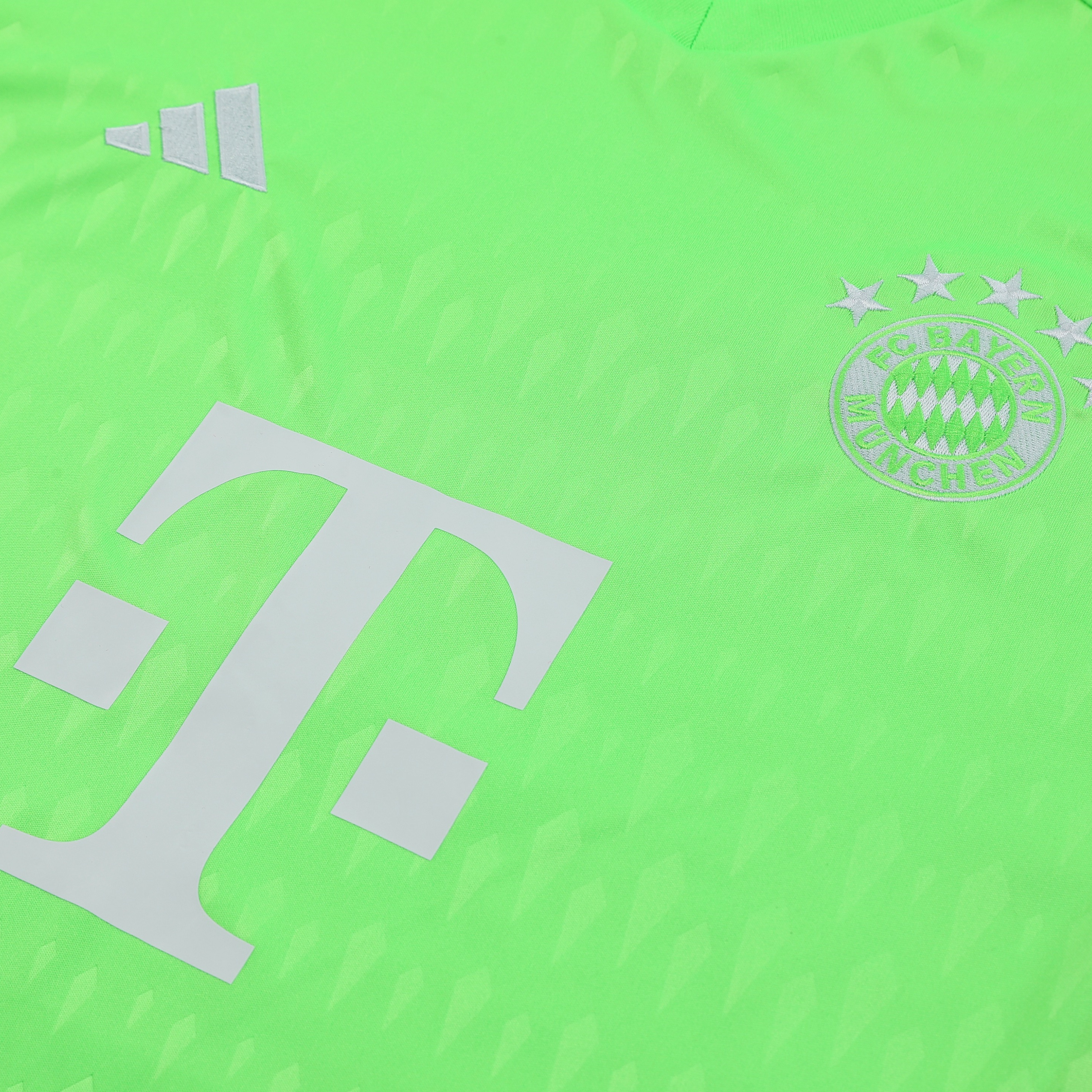 Bayern Munich 23-24 Green Goalkeeper Men's Adult Jersey Set - Unitedfutballjersey