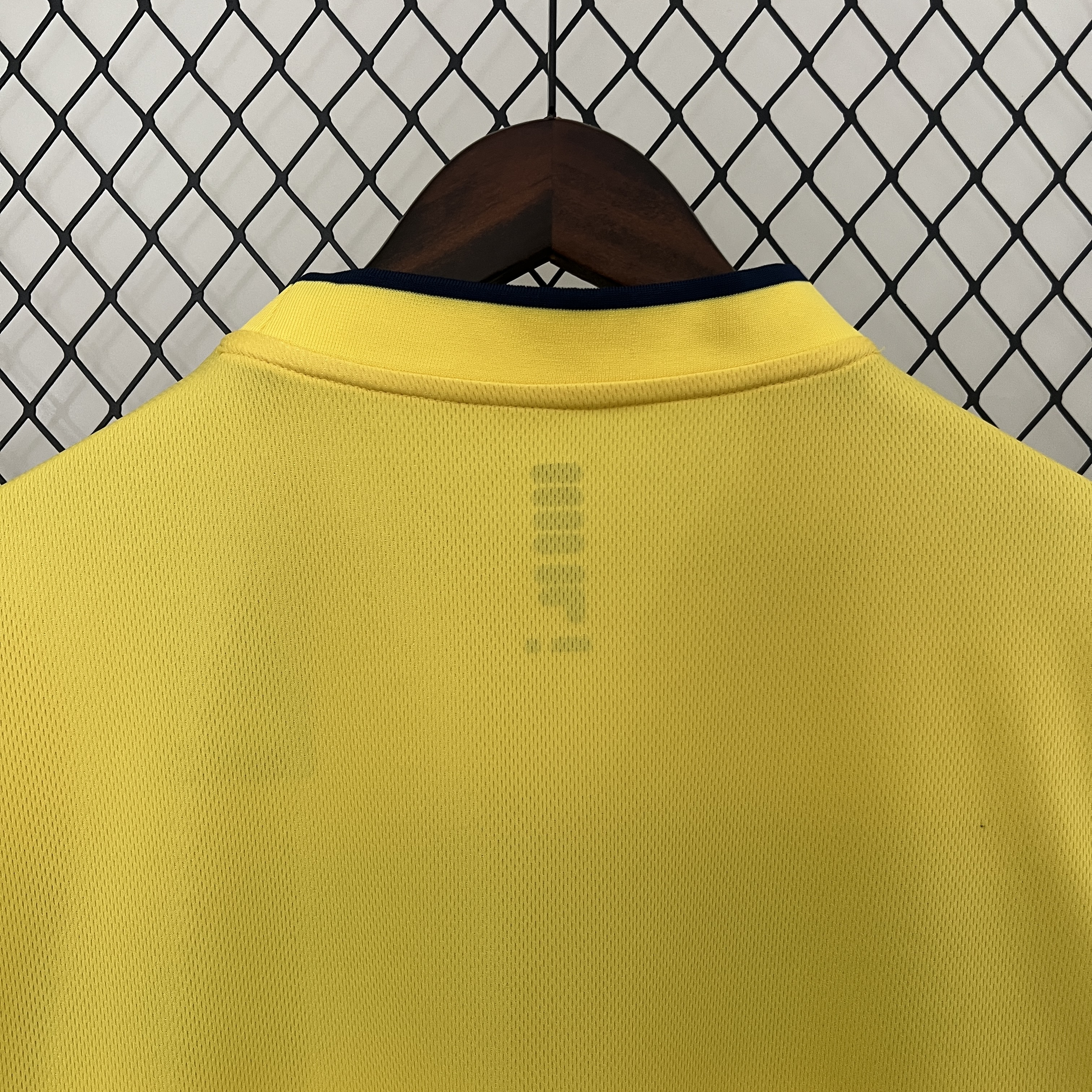 Retro S-c-o.t l.a-n.d 2002 Away Jersey - Unitedfutballjersey