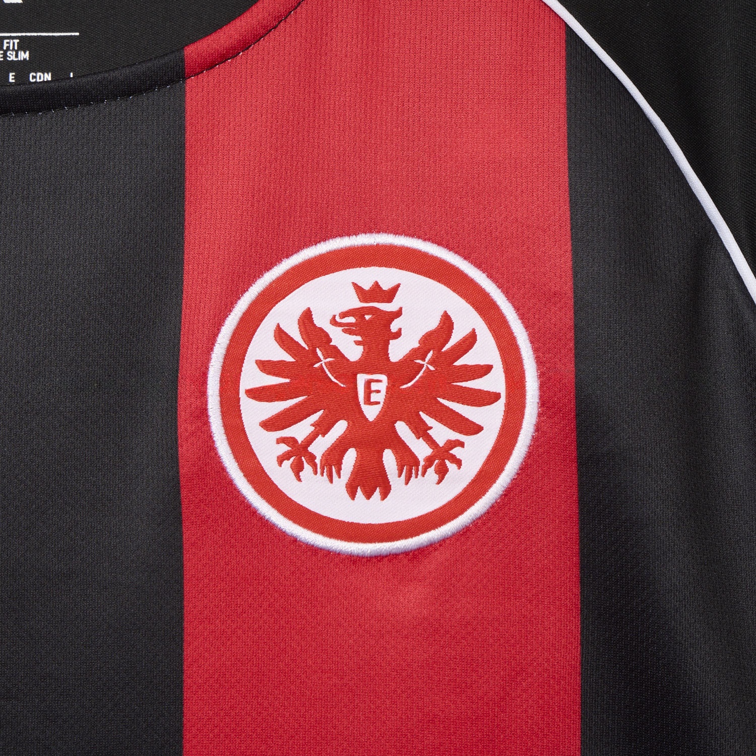 Frankfurt 25-26 Home Red Jersey - Fans Version - Unitedfutballjersey