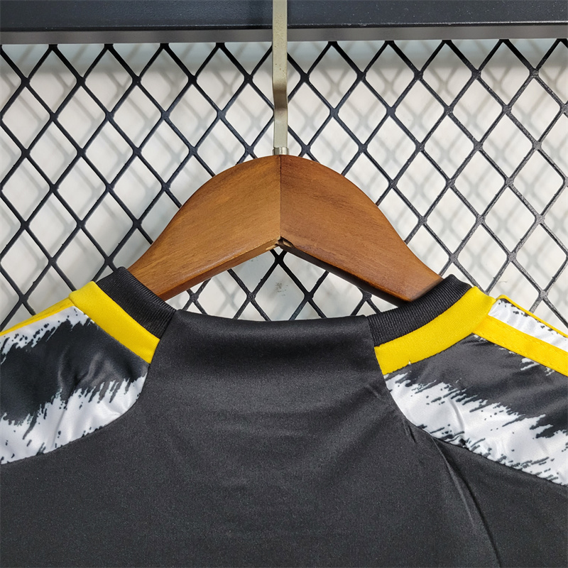 Juventus 23-24 Home Kids Kit - Unitedfutballjersey