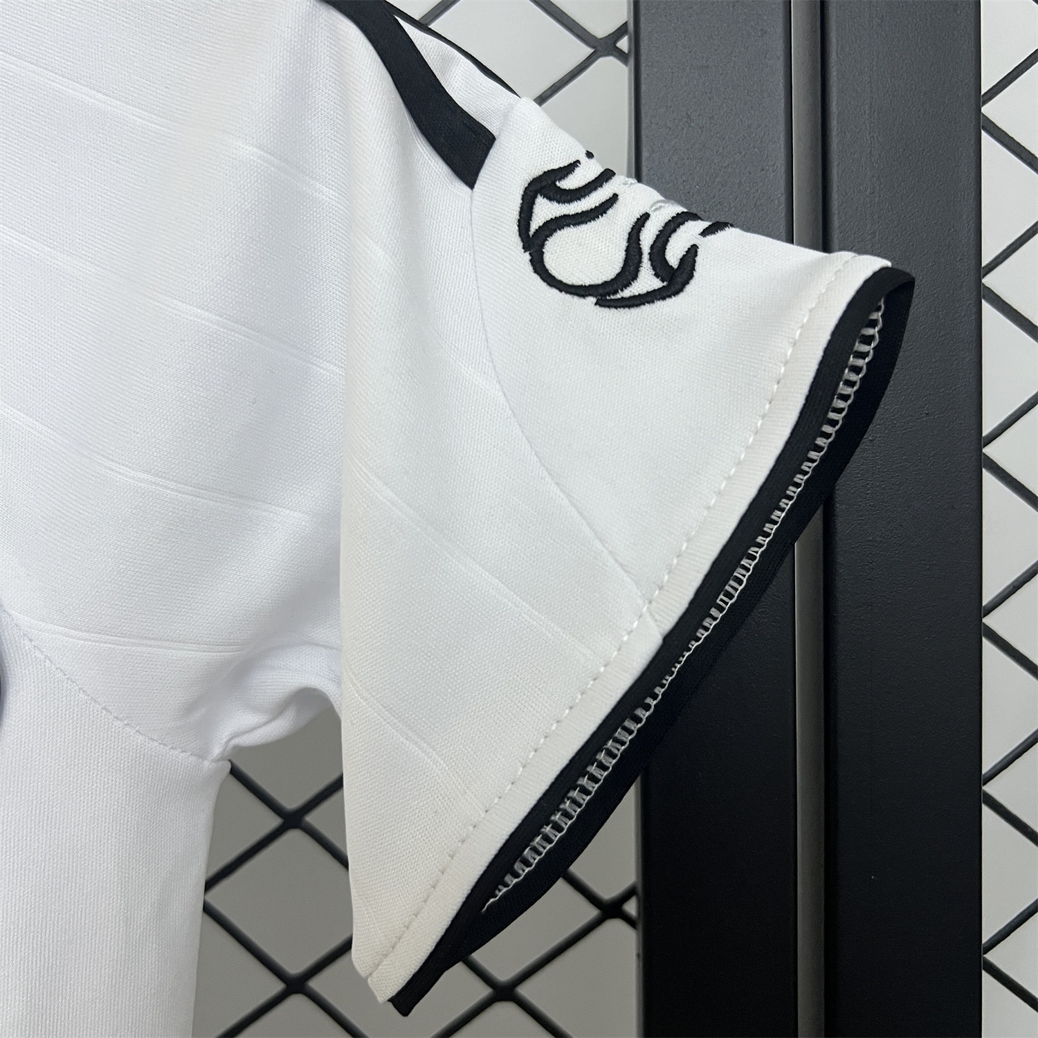 Retro Real Madrid 2006-07 Home Kids Kit - Unitedfutballjersey