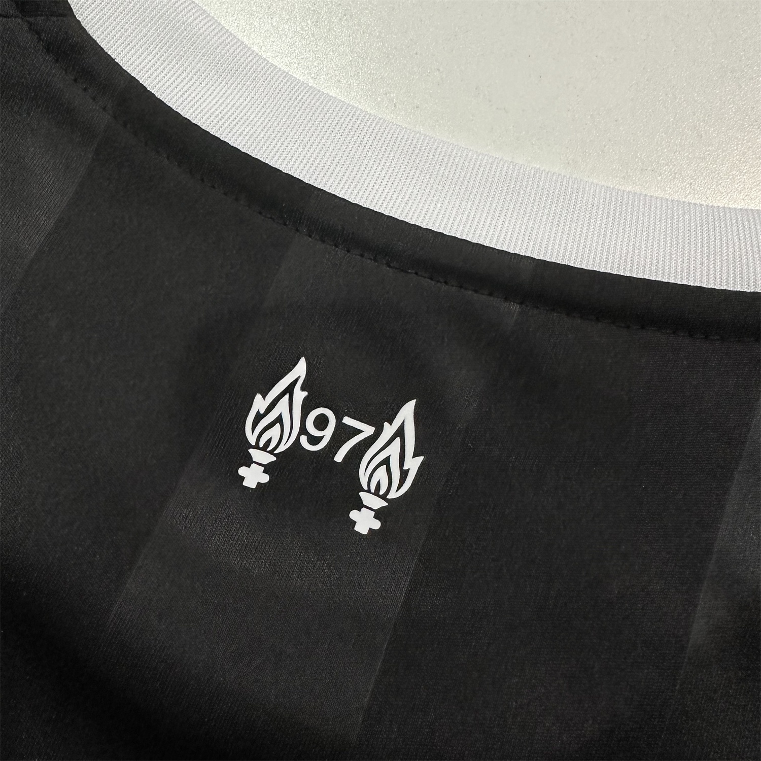 Liver.pool 25-26 Black Trefoil Goalkeeper Jersey - Fans Version - Unitedfutballjersey