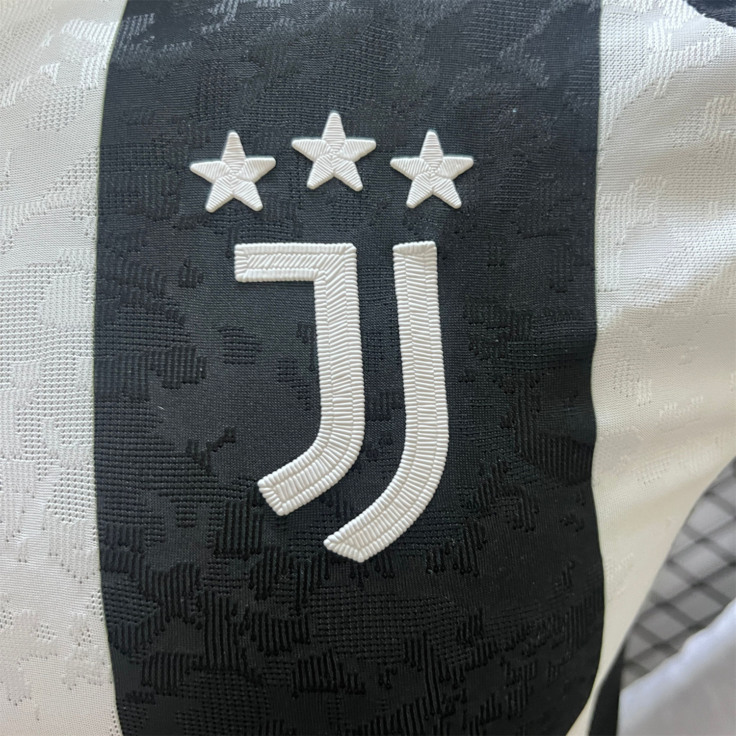 Juventus 24-25 Home Long Sleeve Jersey - Player Version - Unitedfutballjersey