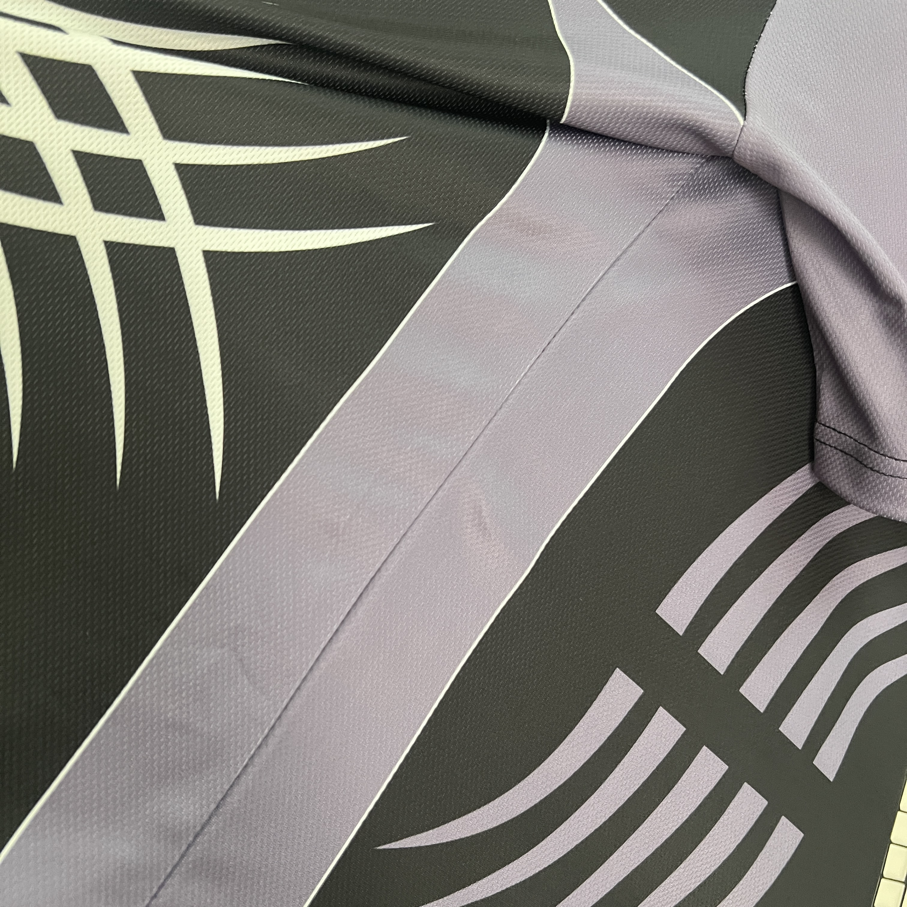 Retro Juventus 2001-02 Black Goalkeeper Jersey - Unitedfutballjersey